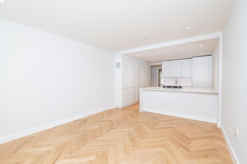 Photos of apartment on Commonwealth Ave.,Boston MA 02116