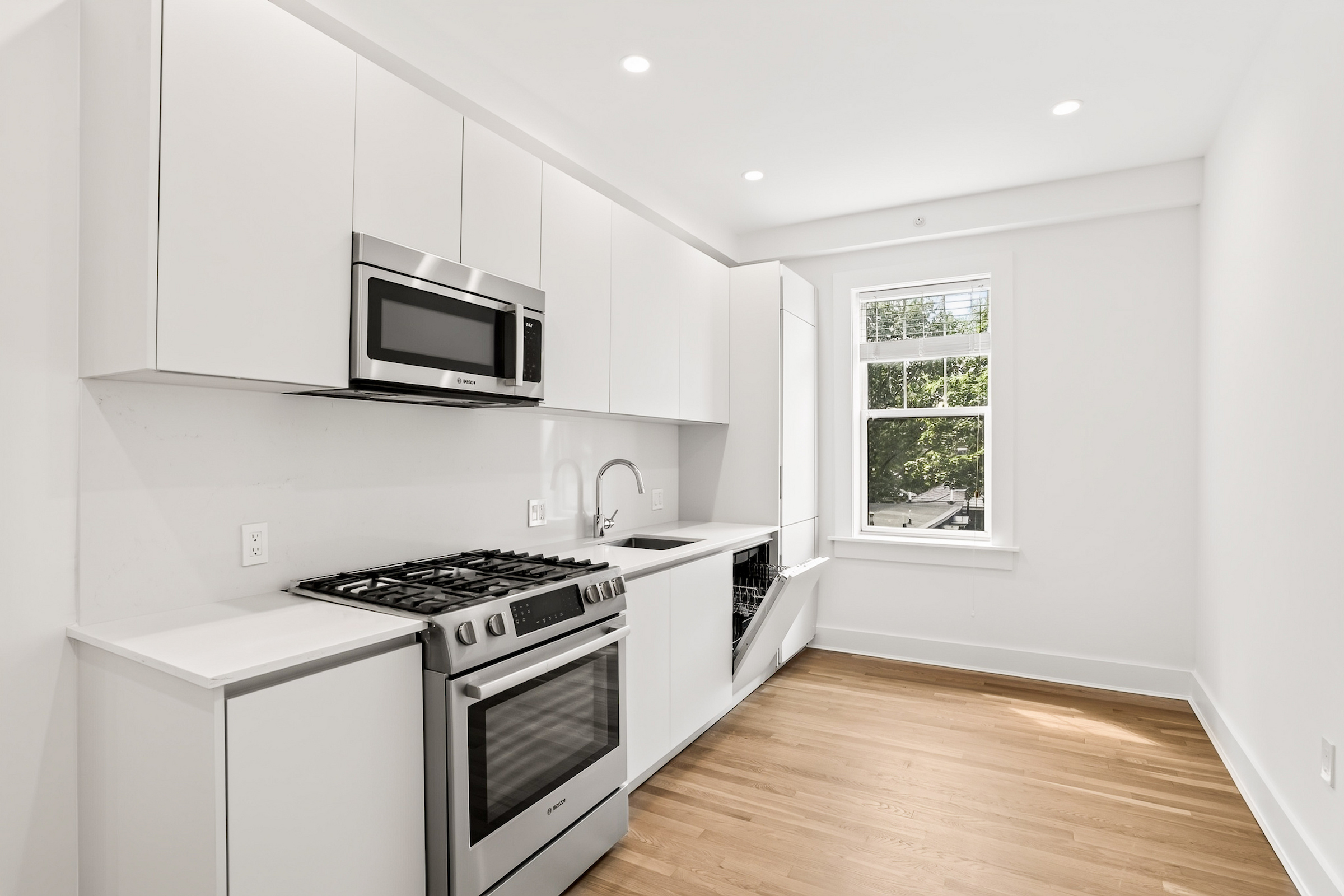 Pictures of  property for rent on Forest St., Cambridge, MA 02140