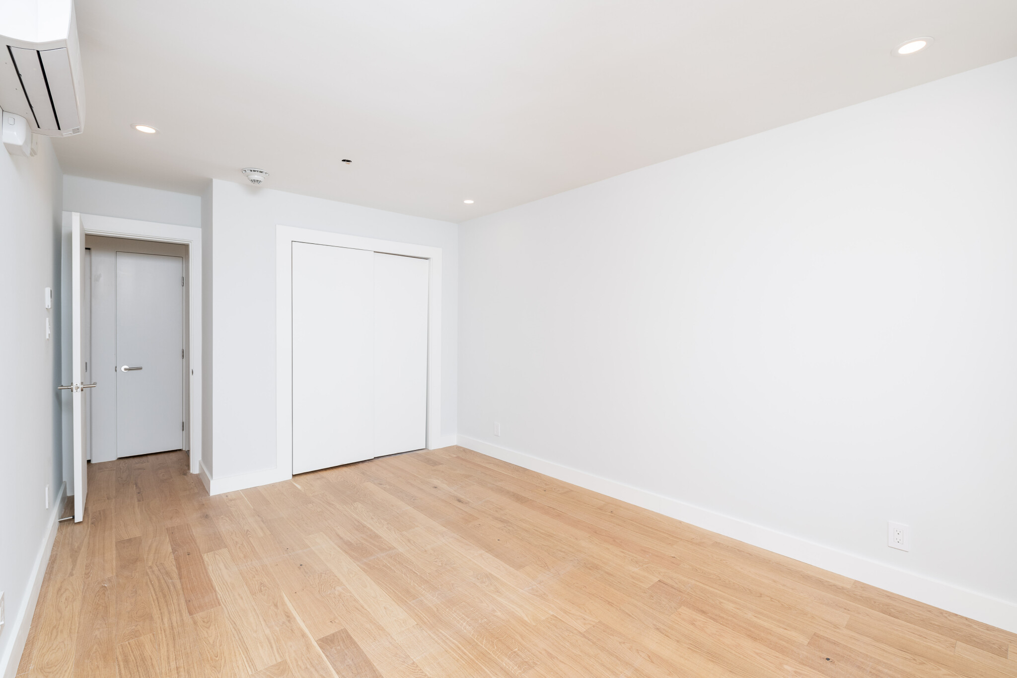 1410 Columbia Rd, South Boston