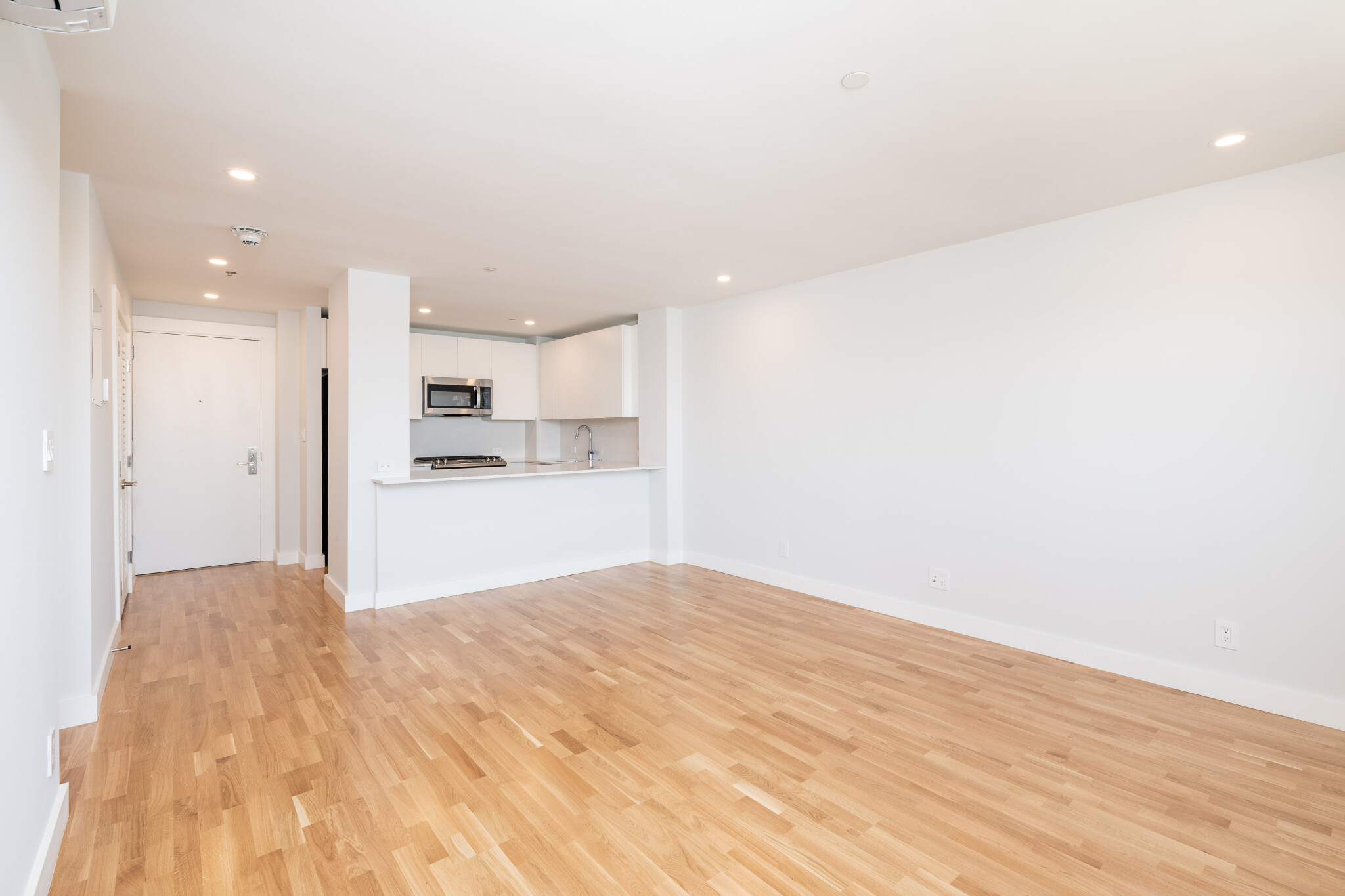 1410.17 Columbia Rd, South Boston