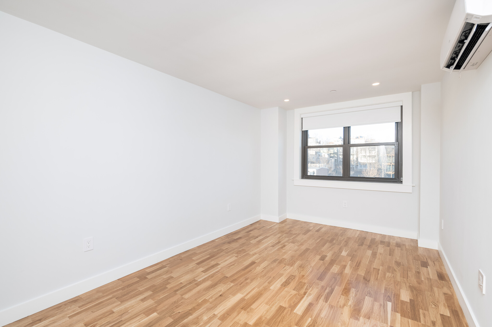 1410 Columbia Rd, South Boston