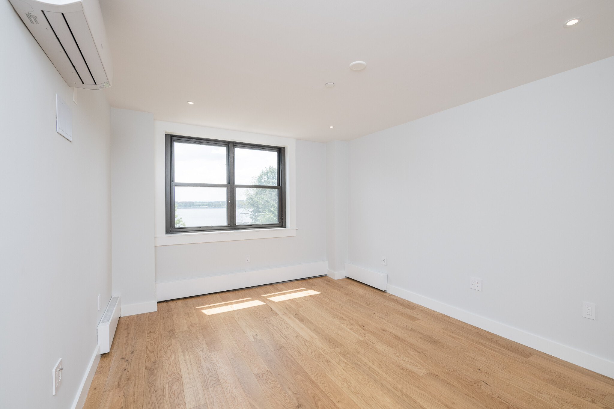 Photos of apartment on Columbia Rd.,Boston MA 02127