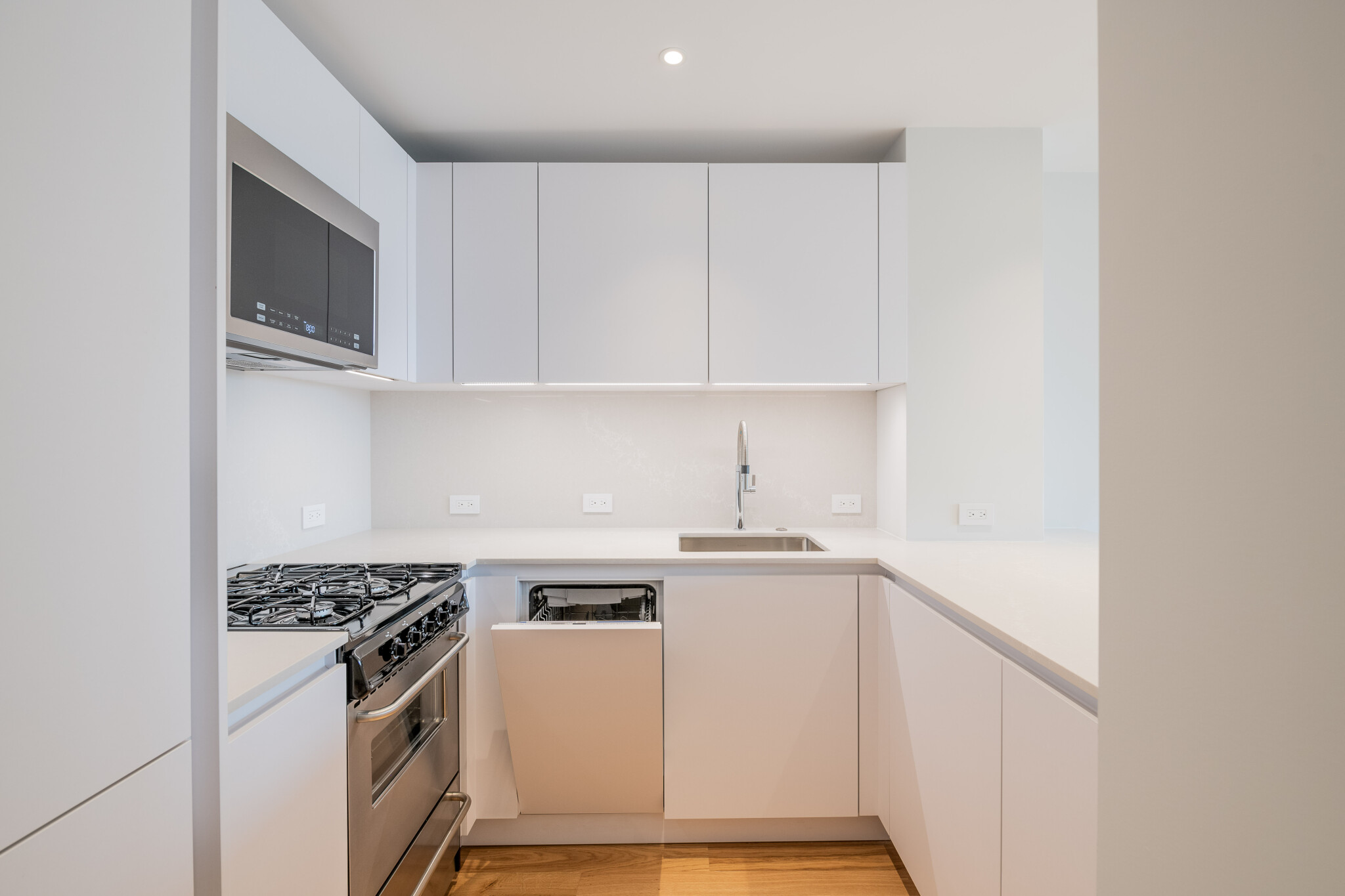 Photos of apartment on Columbia Rd.,Boston MA 02127