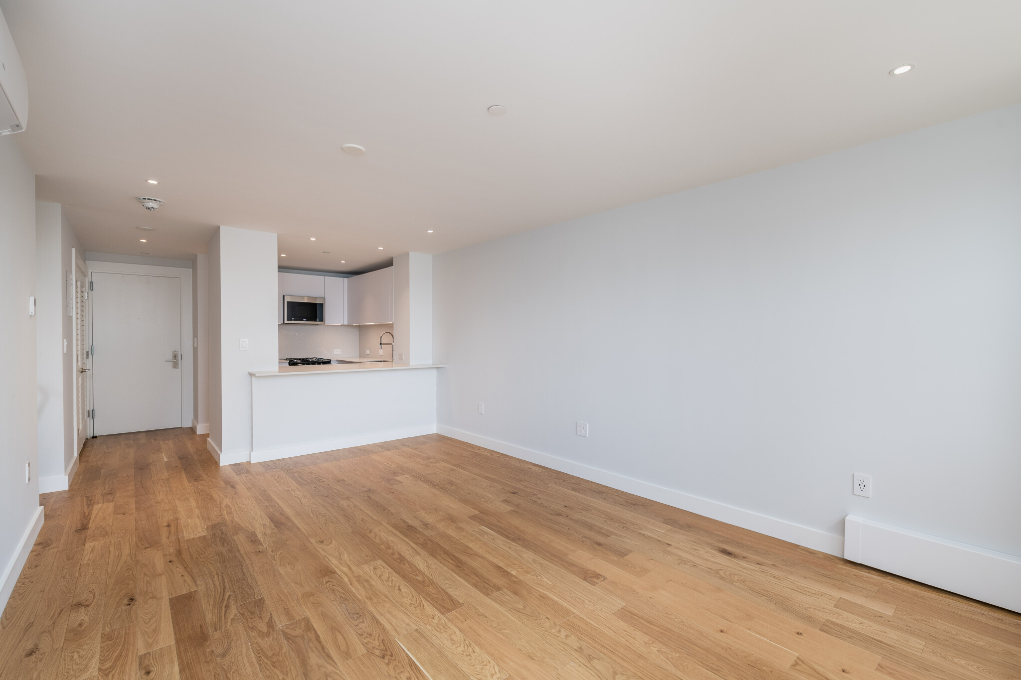 Pictures of  property for rent on Columbia Rd., Boston, MA 02127