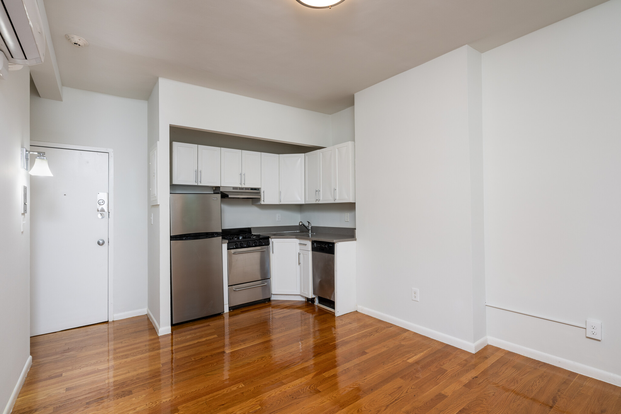 Pictures of  property for rent on Saint Botolph, Boston, MA 02115