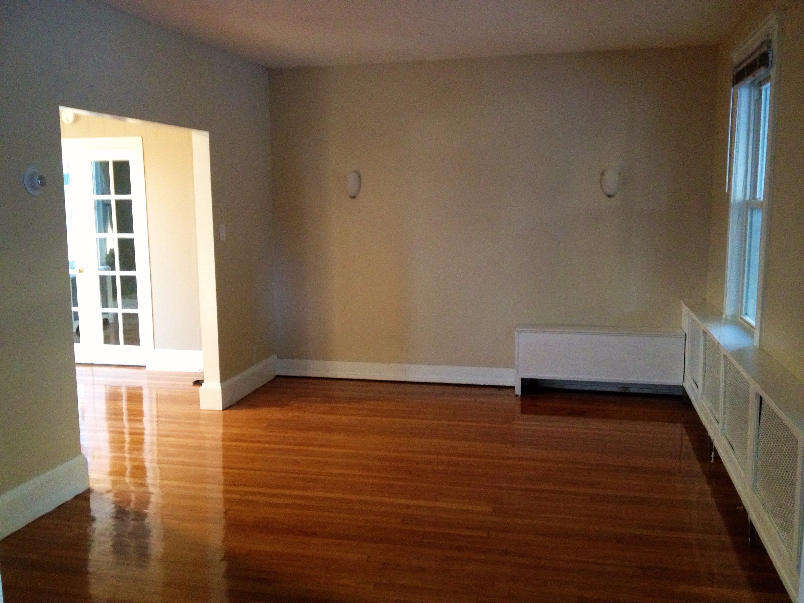 Photos of apartment on Larch St.,Boston MA 02135