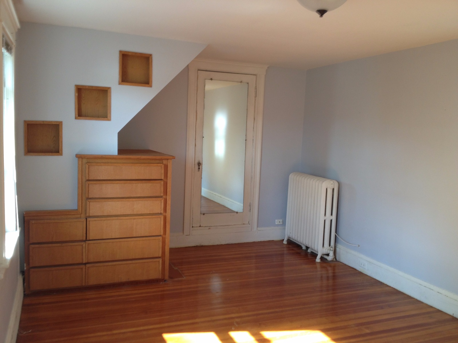 Photos of apartment on Larch St.,Boston MA 02135