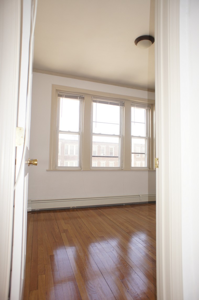 1661 Commonwealth Ave, Brighton