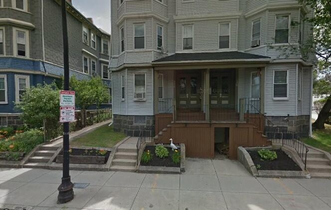 3 bed, 2 bath apartment for rent at 176 Hyde Park Ave Unit 3, Jamaica Plain — photo 12 of 12