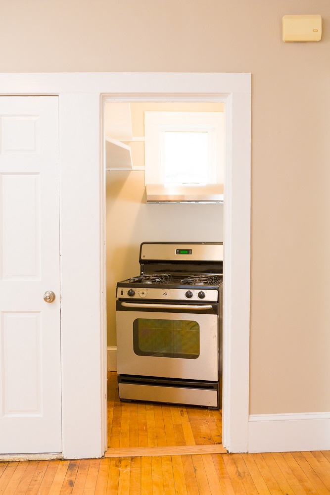 12 Estrella St, Jamaica Plain