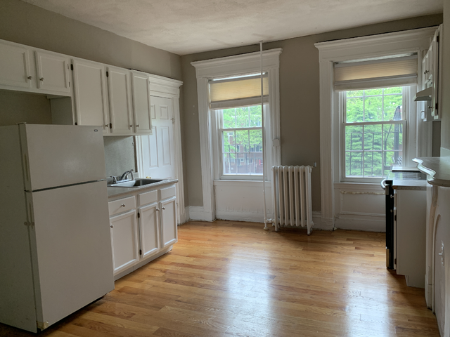 35 Dwight St, South End