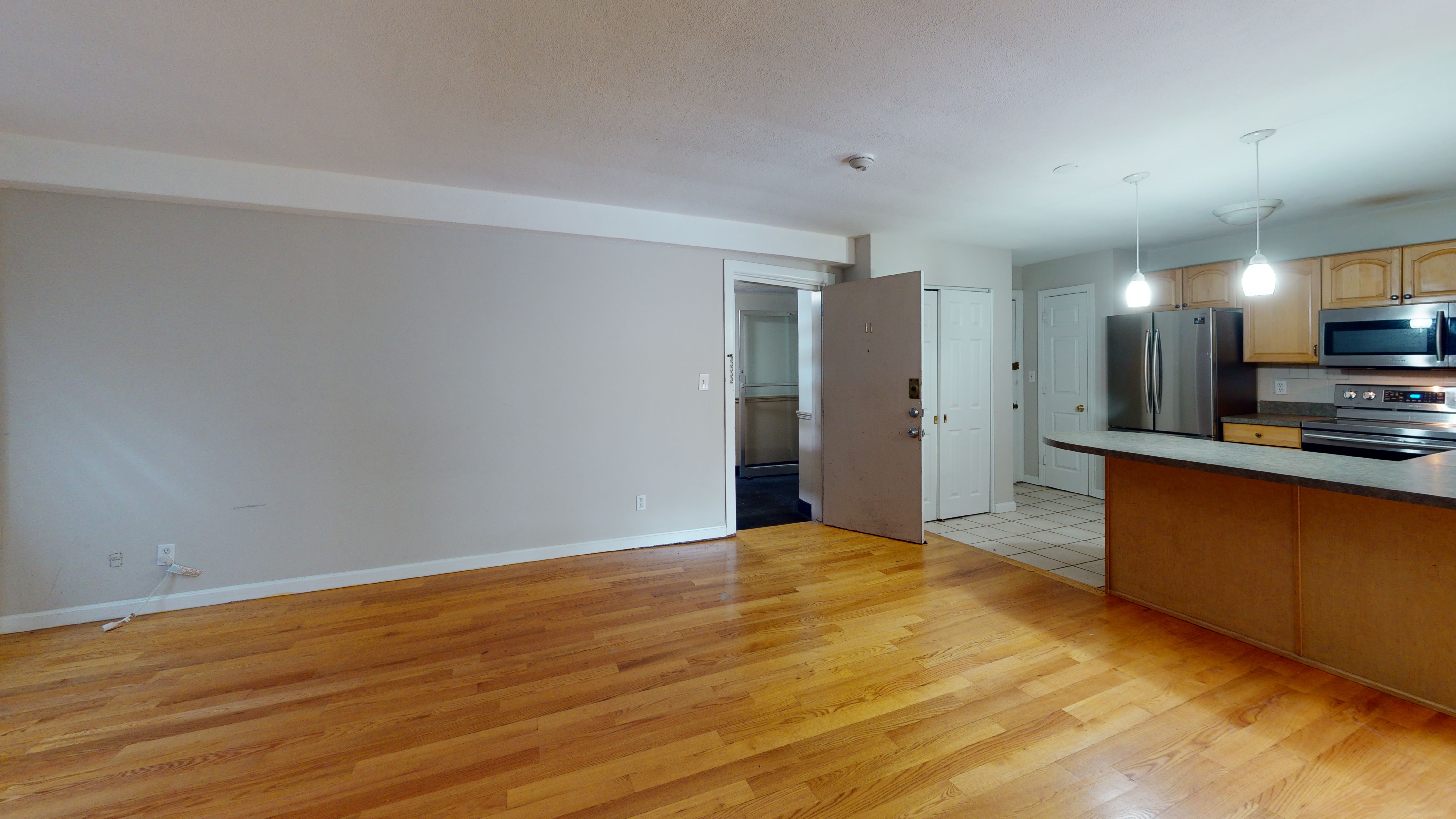 2 bed, 1 bath apartment for rent at 18 Glencoe St Unit 12, Brighton — photo 2 of 8