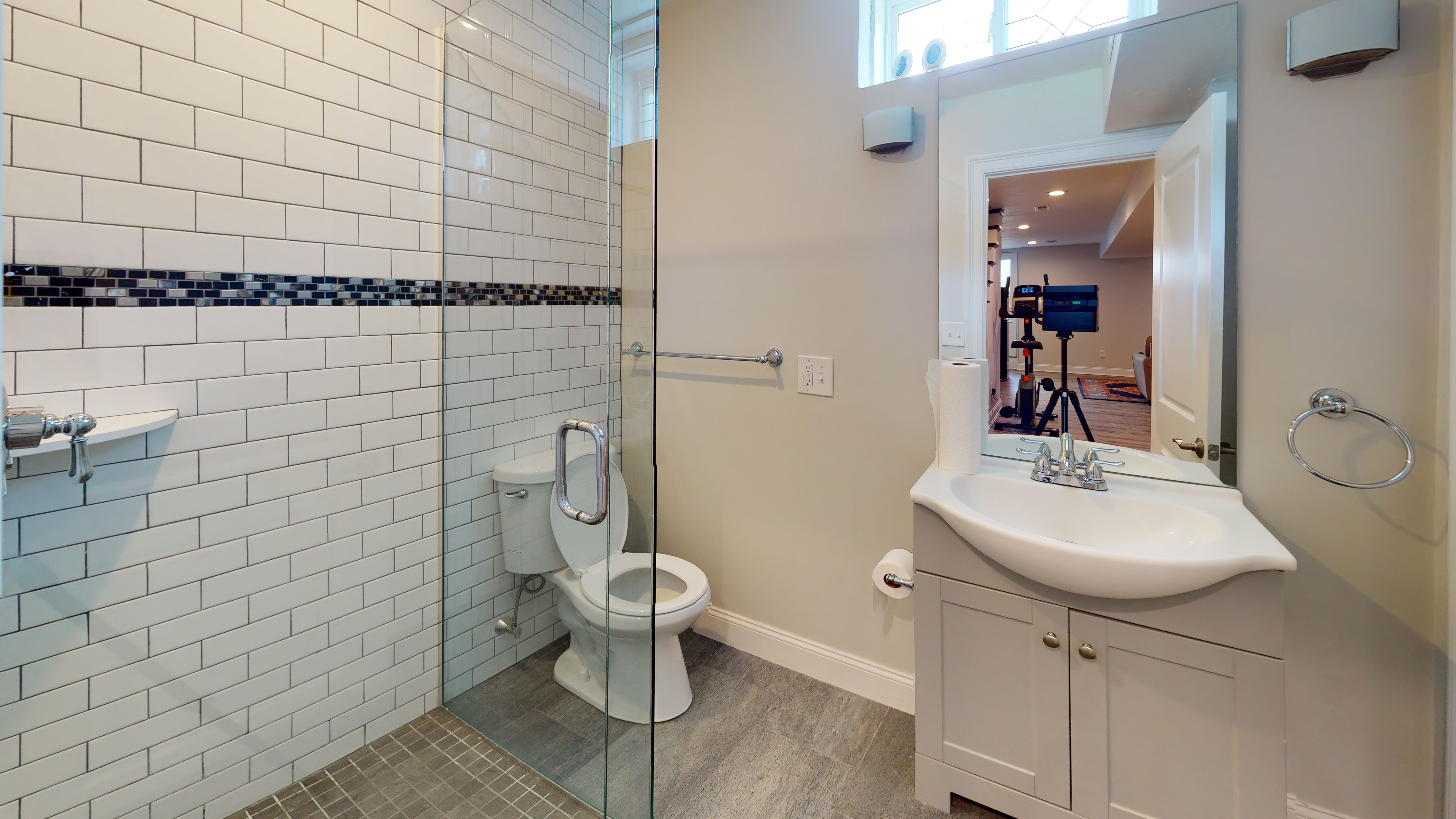 3 bed, 3.5 bath apartment for rent at 11 Myrtle St Unit 1, Watertown — photo 17 of 21