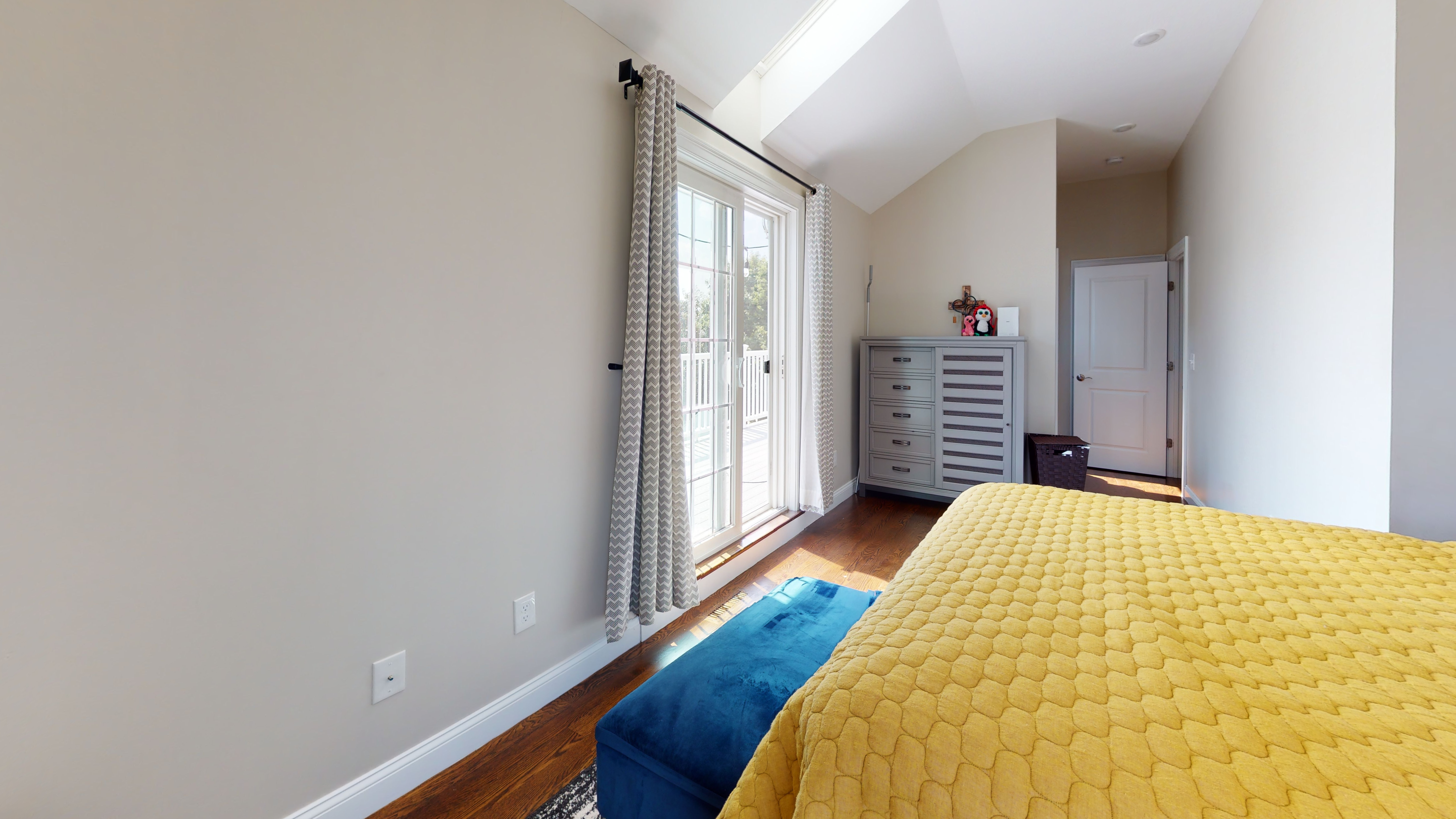 3 bed, 3.5 bath apartment for rent at 11 Myrtle St Unit 1, Watertown — photo 13 of 21