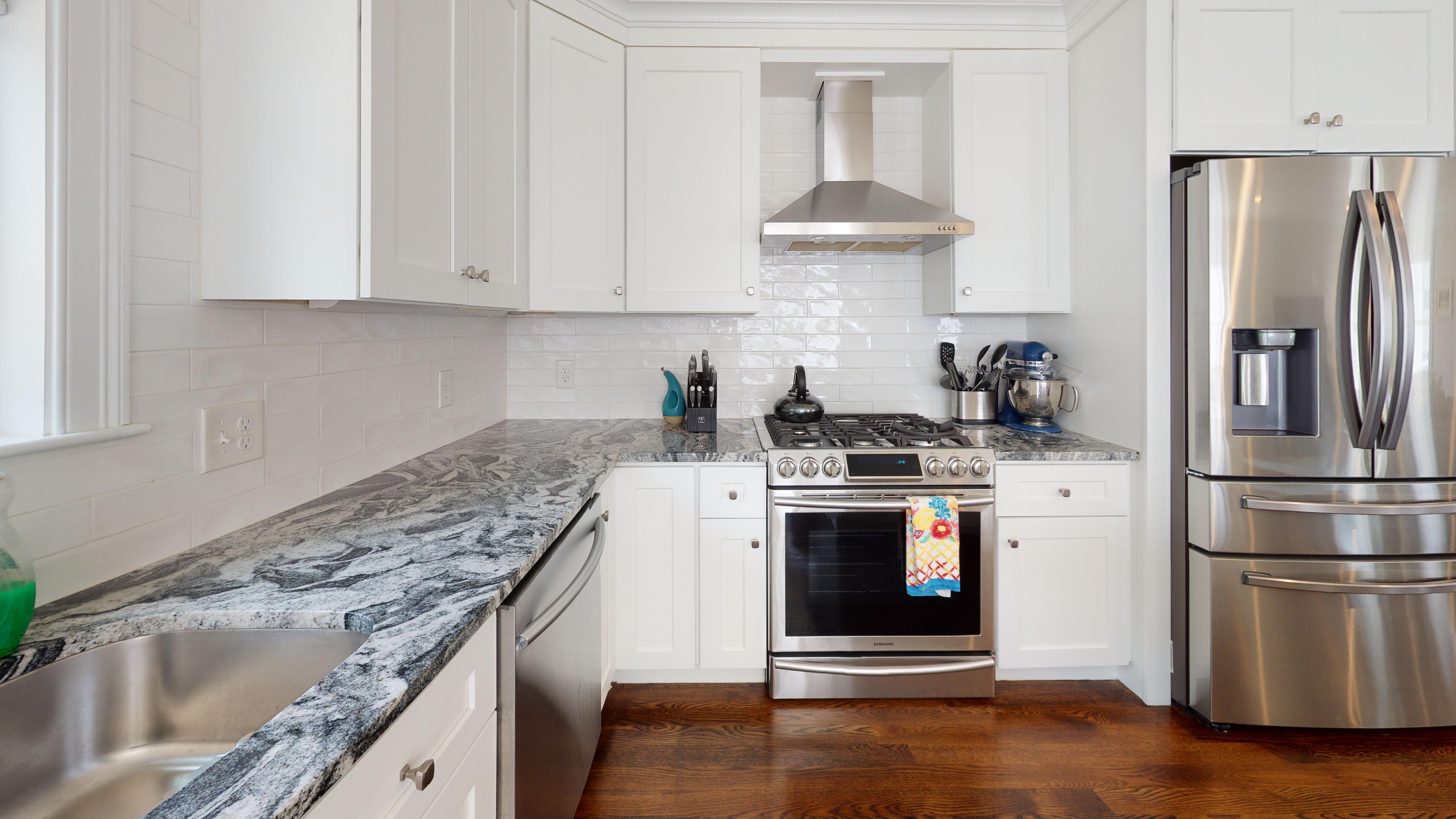 3 bed, 3.5 bath apartment for rent at 11 Myrtle St Unit 1, Watertown — photo 1 of 21
