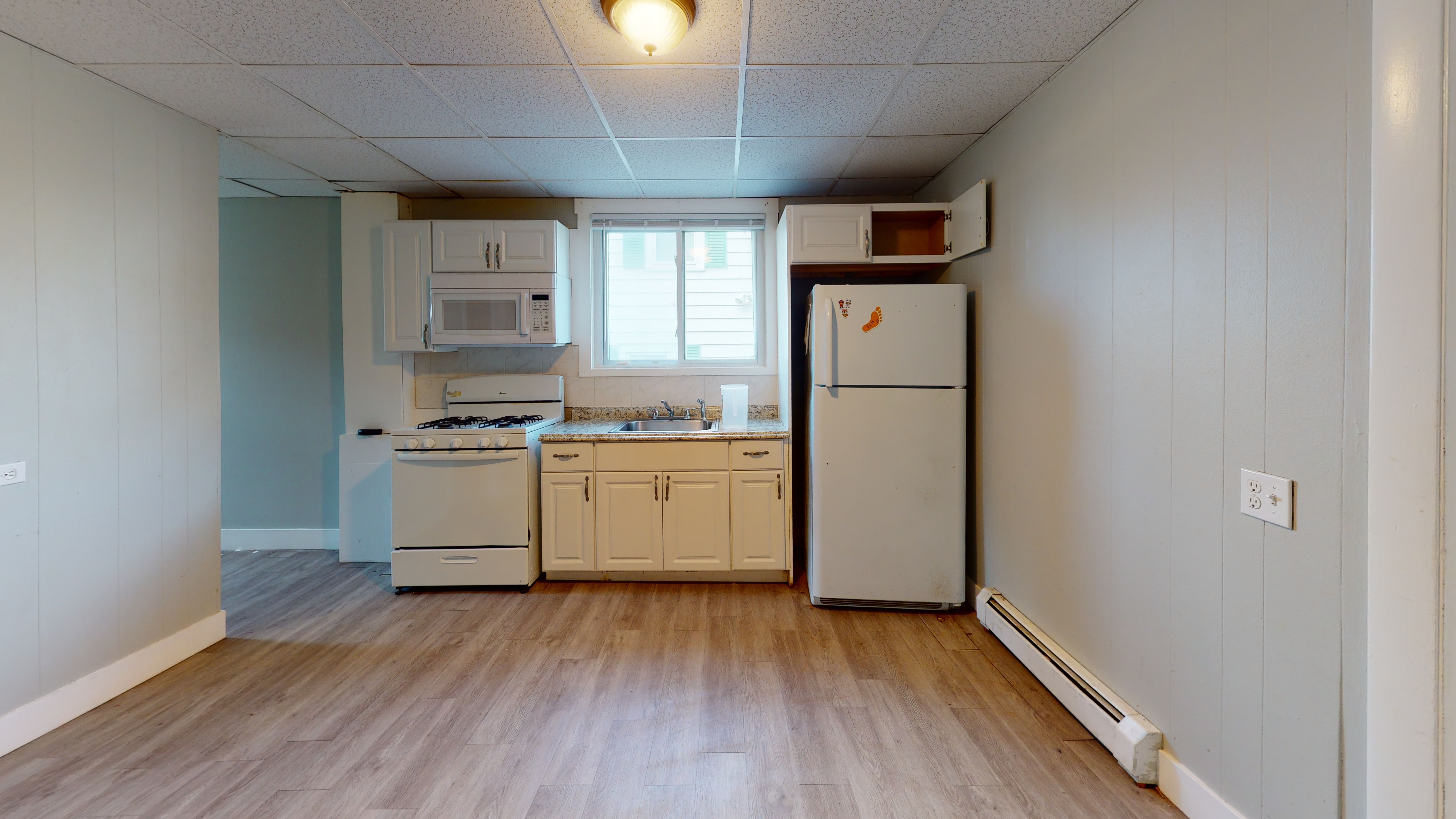 3 bed, 1 bath apartment for rent at 18 Woodward St Unit 1, Everett — photo 8 of 19