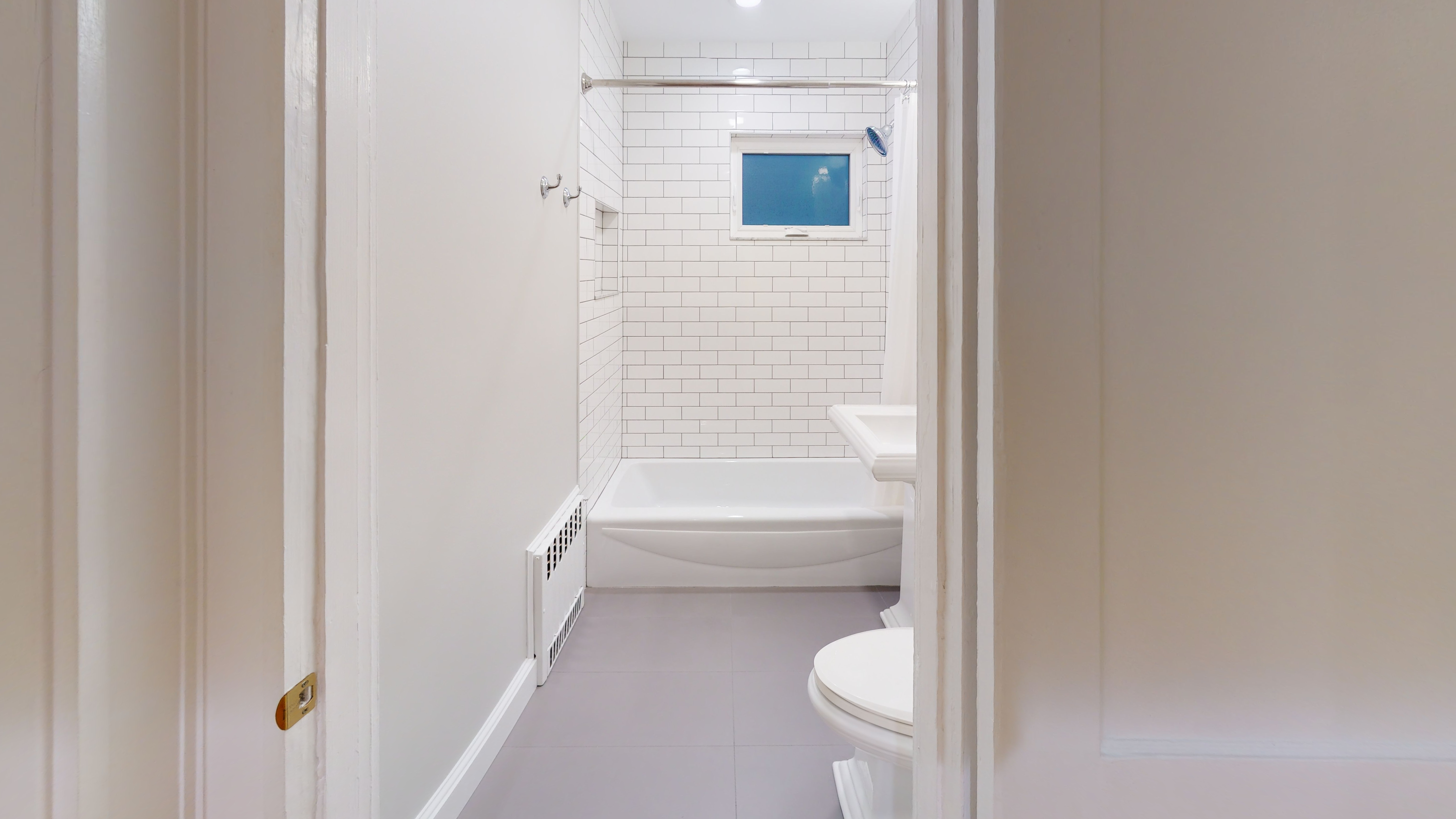 2.5 bed, 1 bath apartment for rent at 60 Greycliff Rd Unit 5, Brighton — photo 5 of 8
