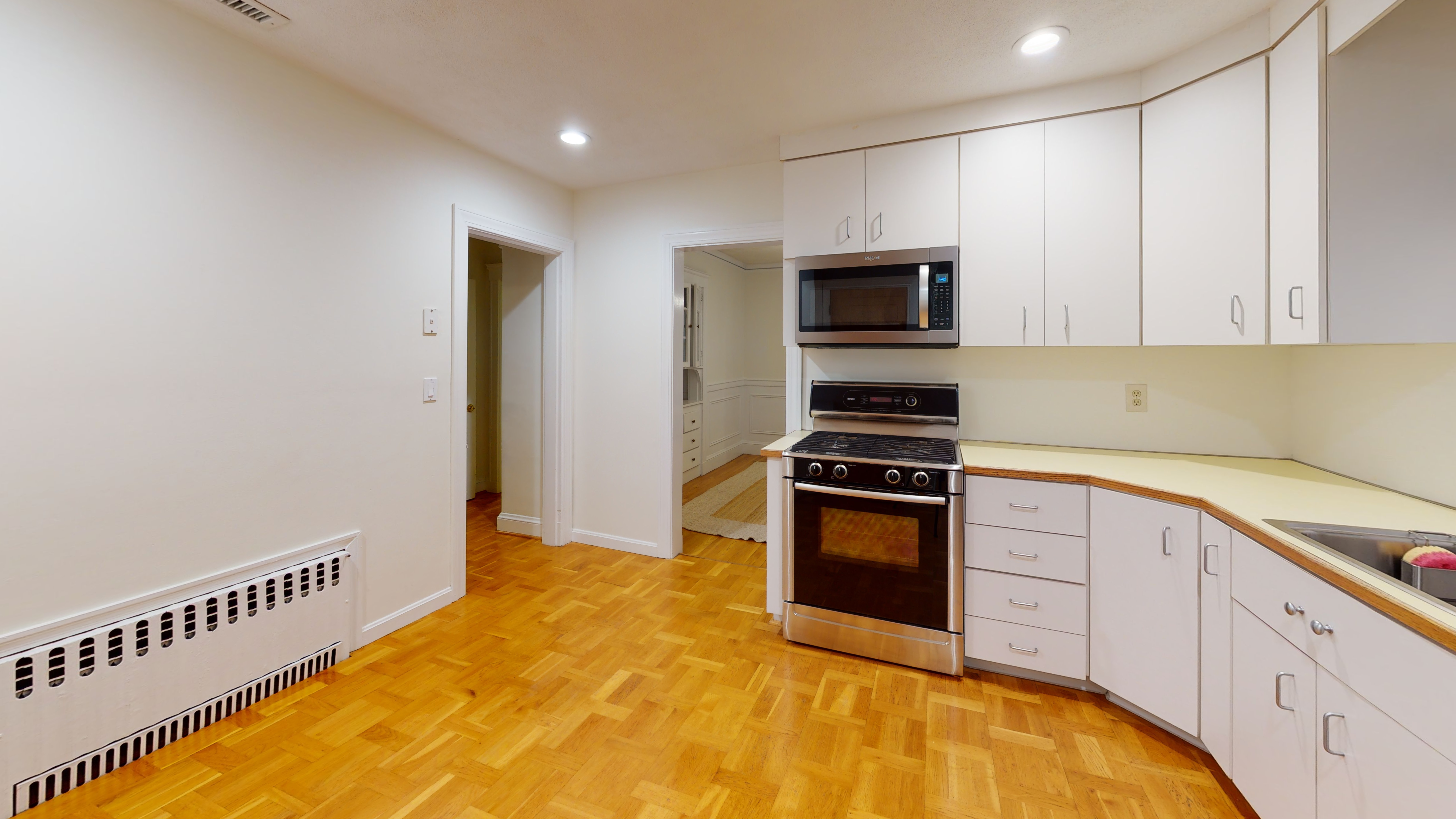 2.5 bed, 1 bath apartment for rent at 60 Greycliff Rd Unit 5, Brighton — photo 2 of 8