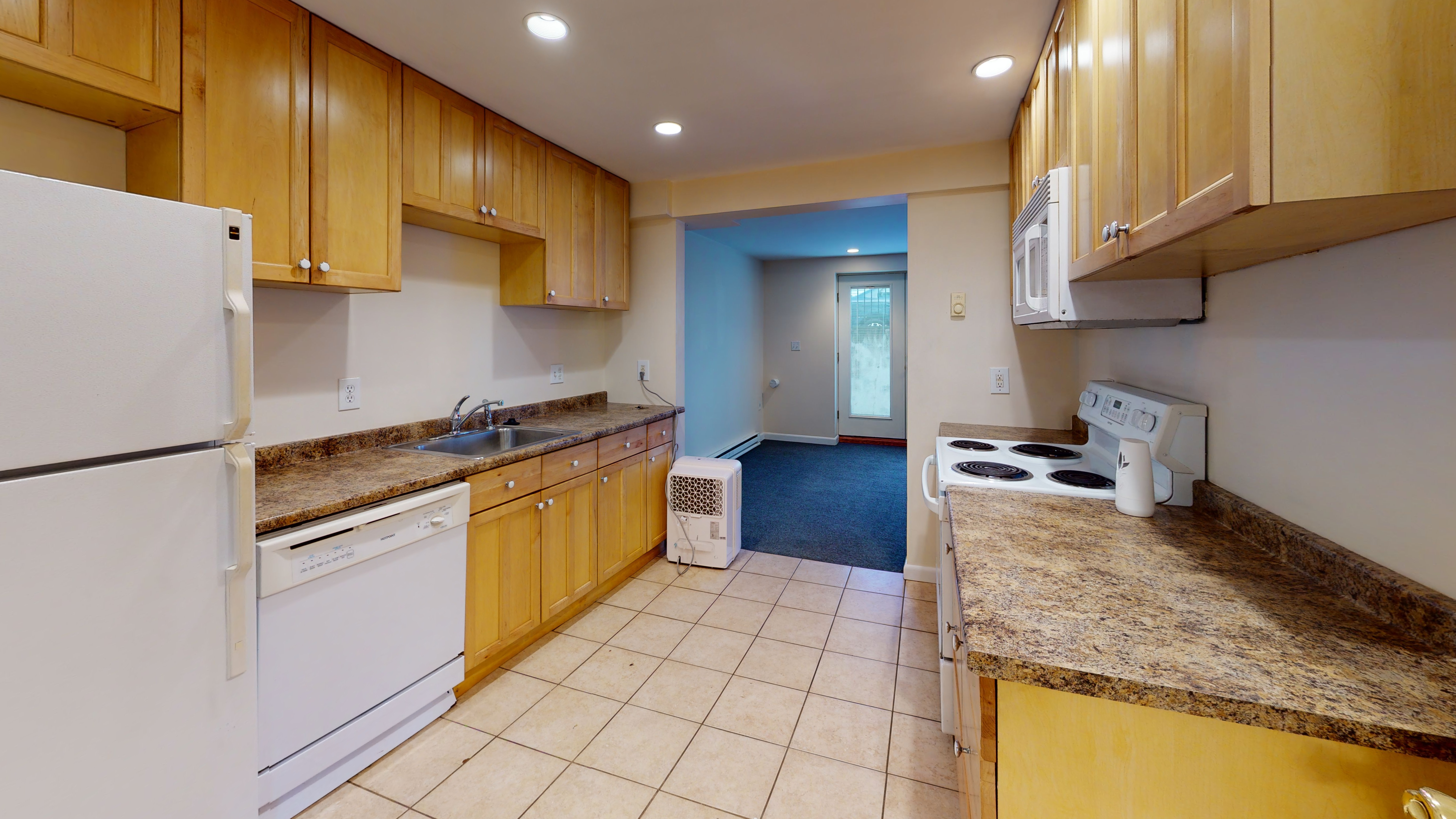 1 bed, 1 bath apartment for rent at 41 May St Unit B1, West Cambridge — photo 4 of 8