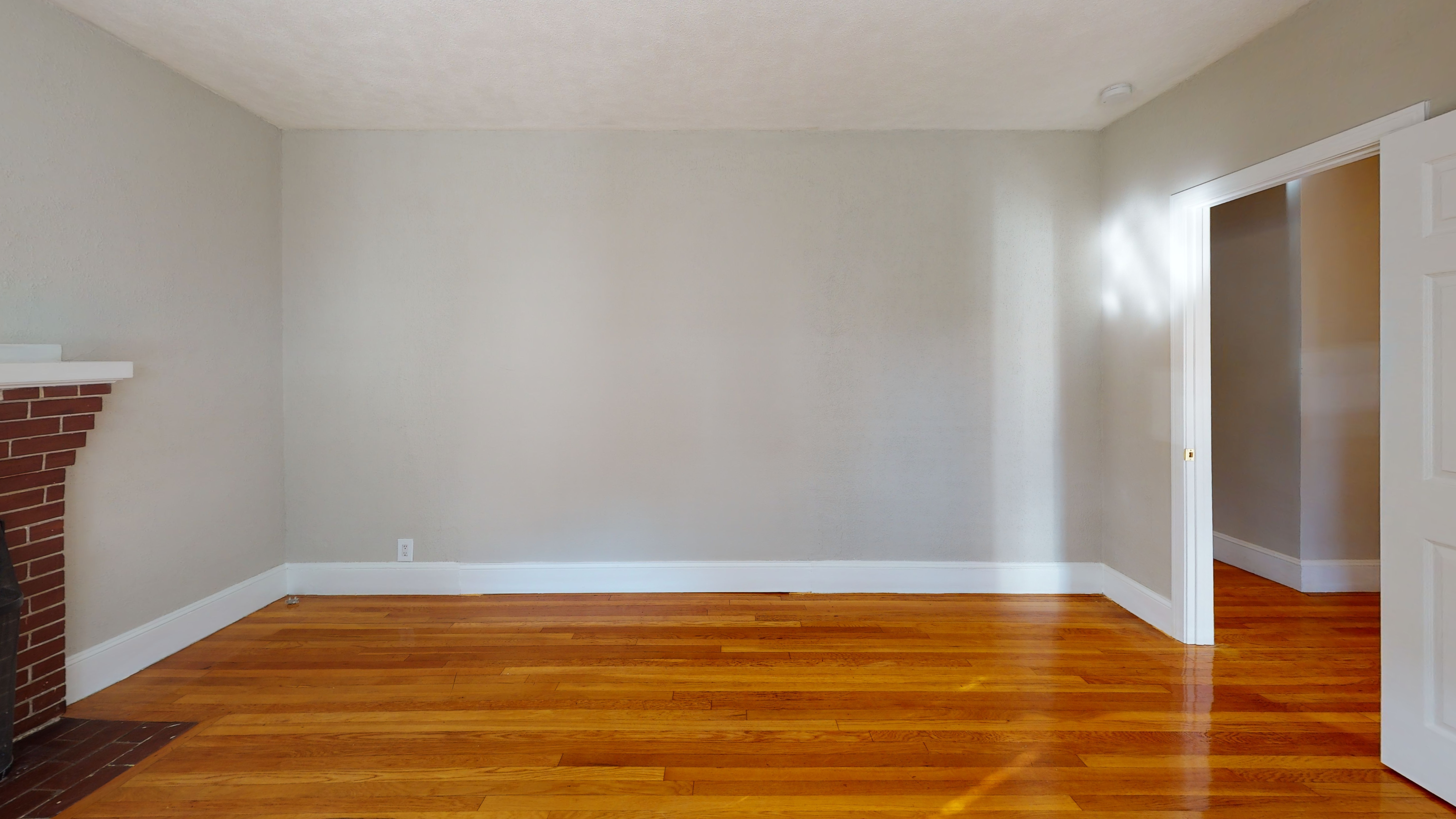 3 bed, 1 bath apartment for rent at 72-74 Harlow St Unit 72, Arlington — photo 3 of 9