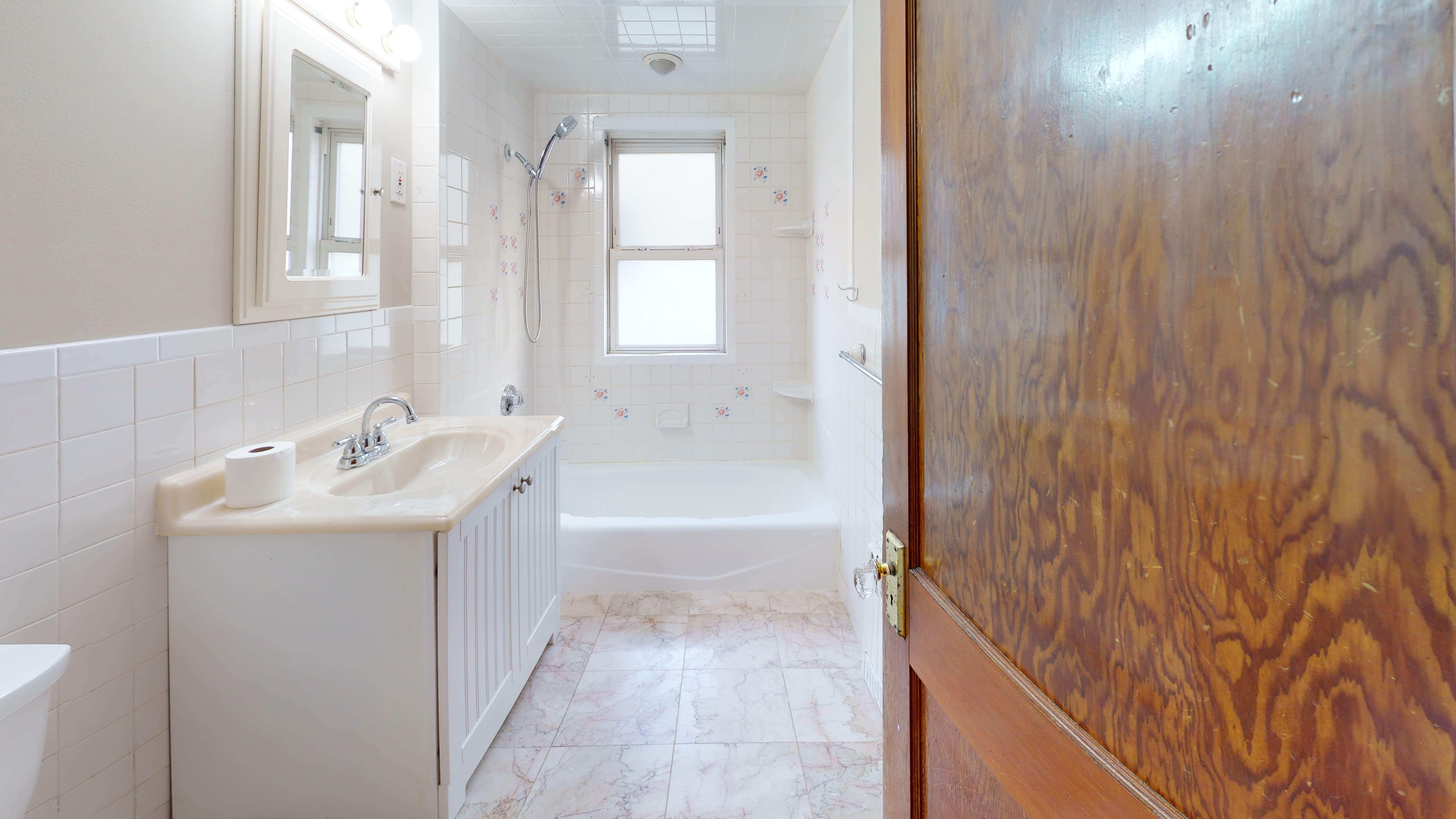3 bed, 1 bath apartment for rent at 72-74 Harlow St Unit 72, Arlington — photo 8 of 9