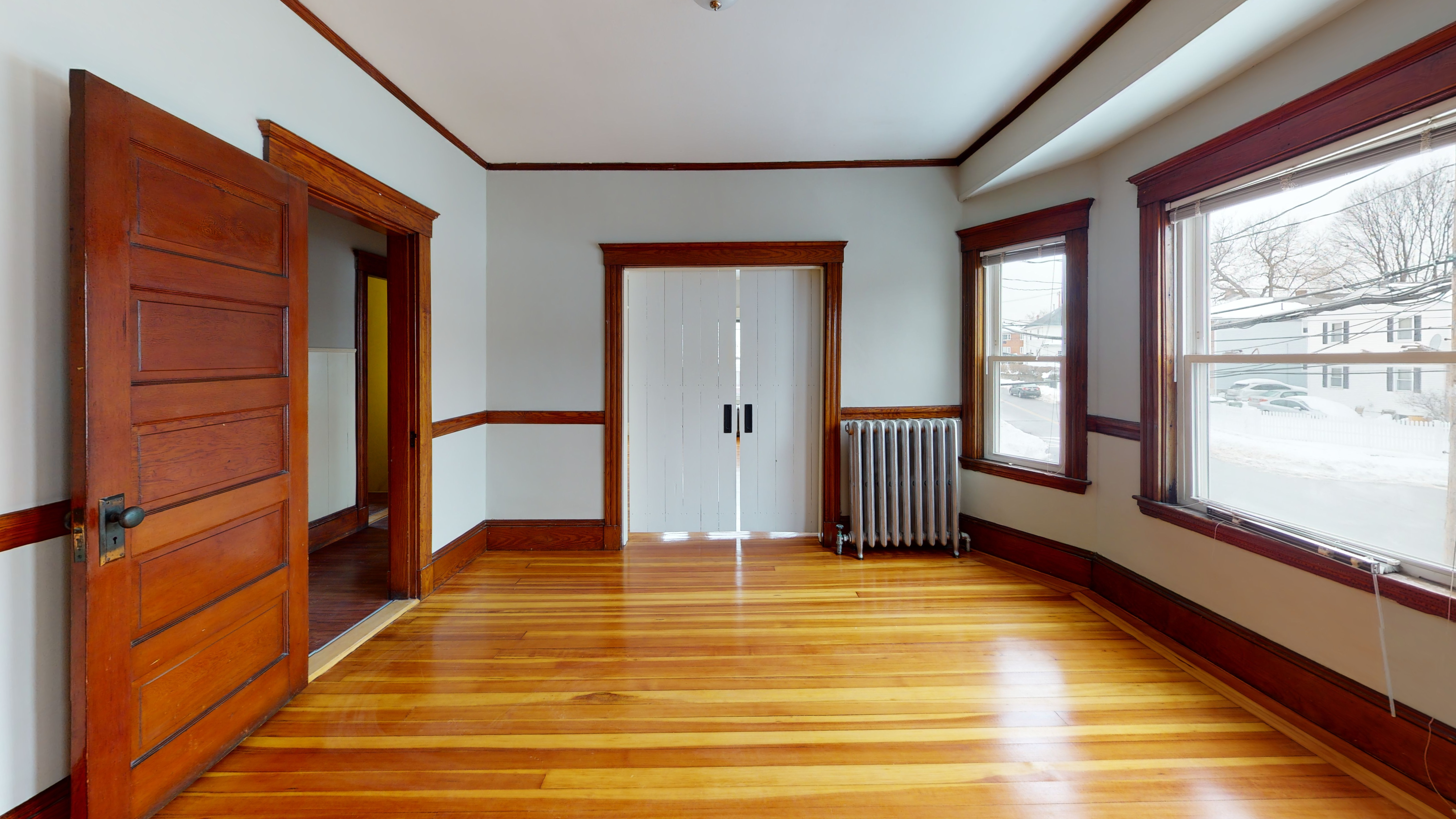 4 bed, 2 bath apartment for rent at 139-141 Edenfield Ave, Watertown — photo 4 of 10