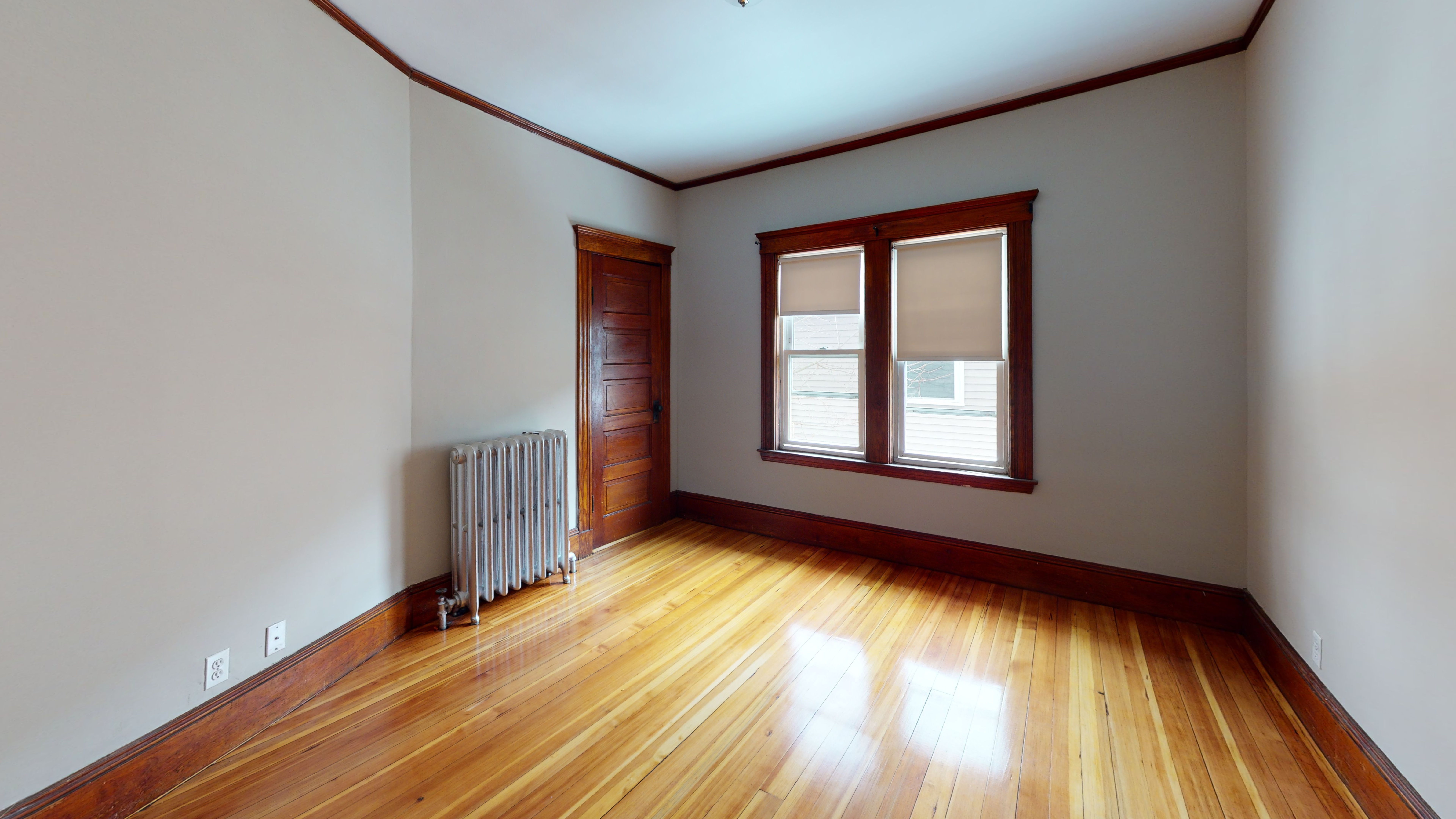 4 bed, 2 bath apartment for rent at 139-141 Edenfield Ave, Watertown — photo 8 of 10