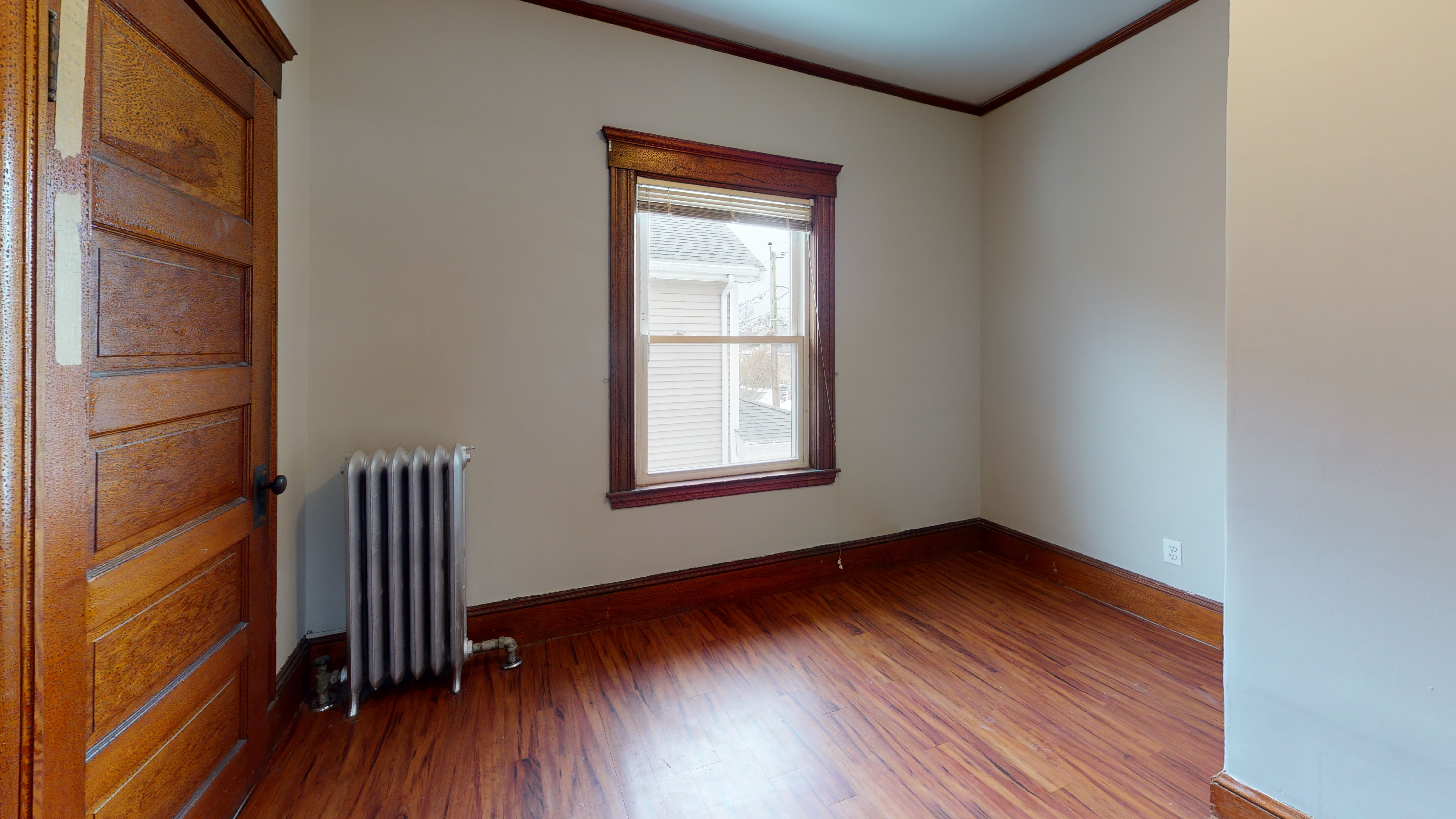 4 bed, 2 bath apartment for rent at 139-141 Edenfield Ave, Watertown — photo 6 of 10