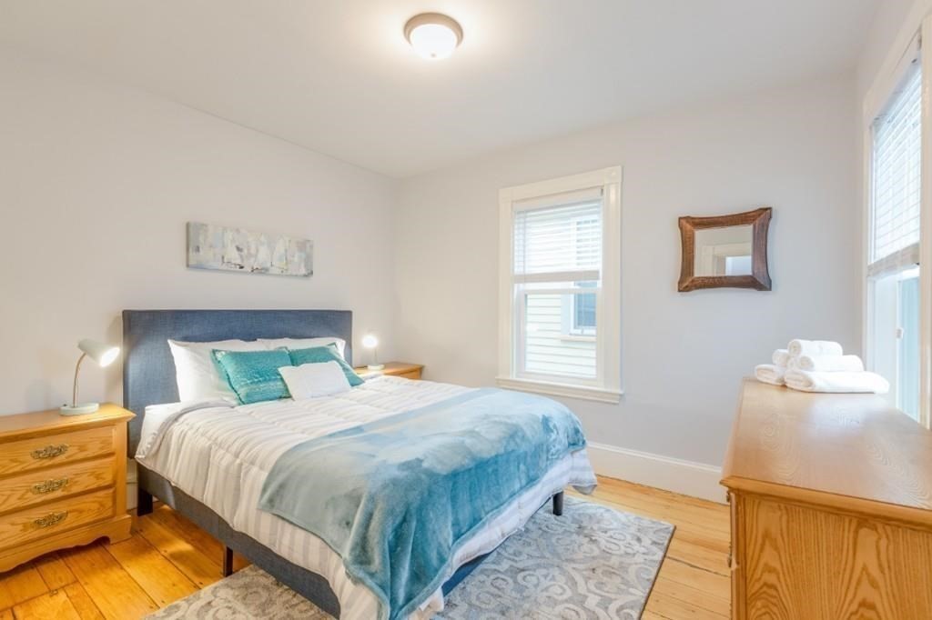 22 Thomas St, Jamaica Plain