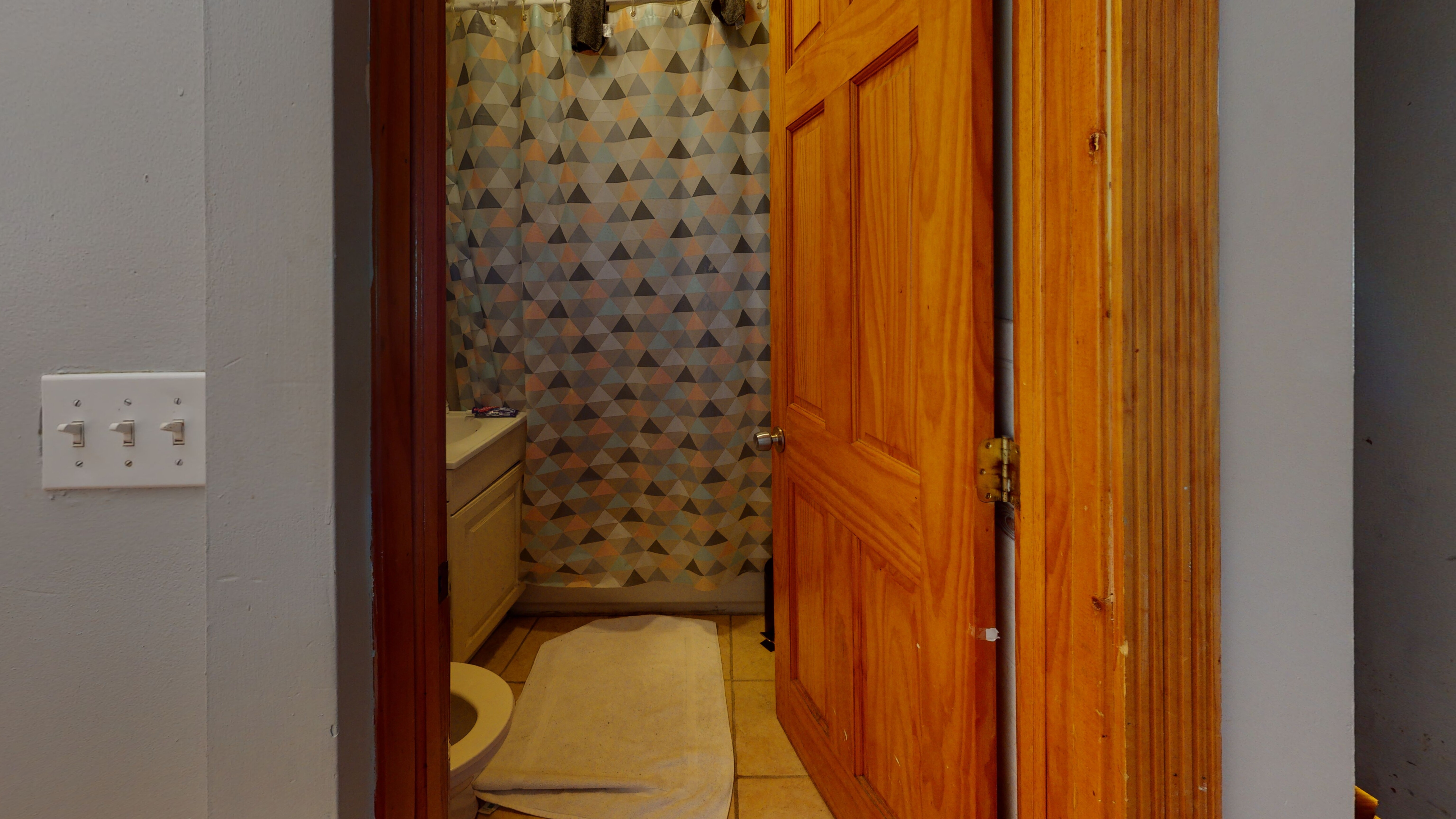 176 Hyde Park Ave, Jamaica Plain