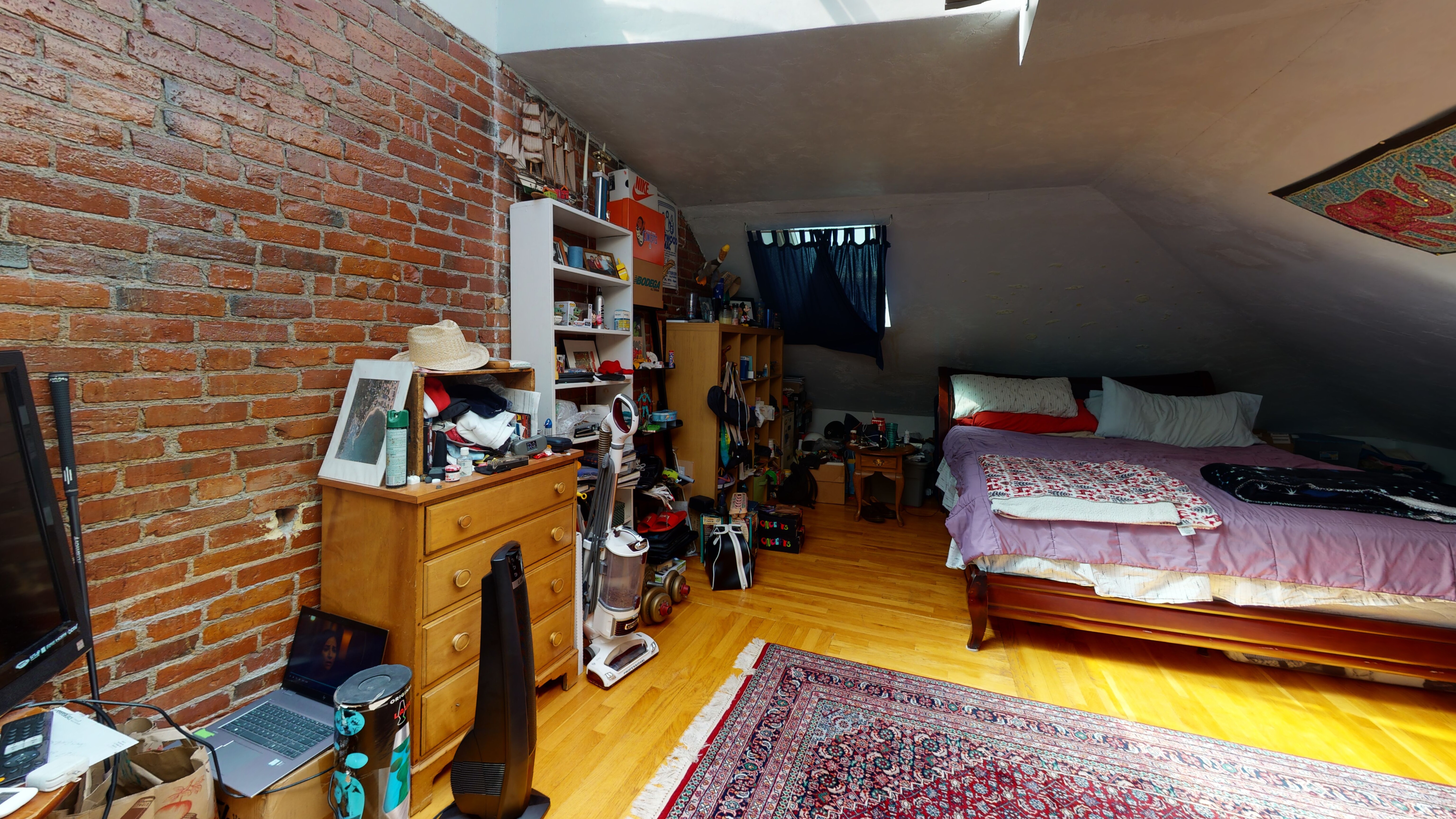 176 Hyde Park Ave, Jamaica Plain