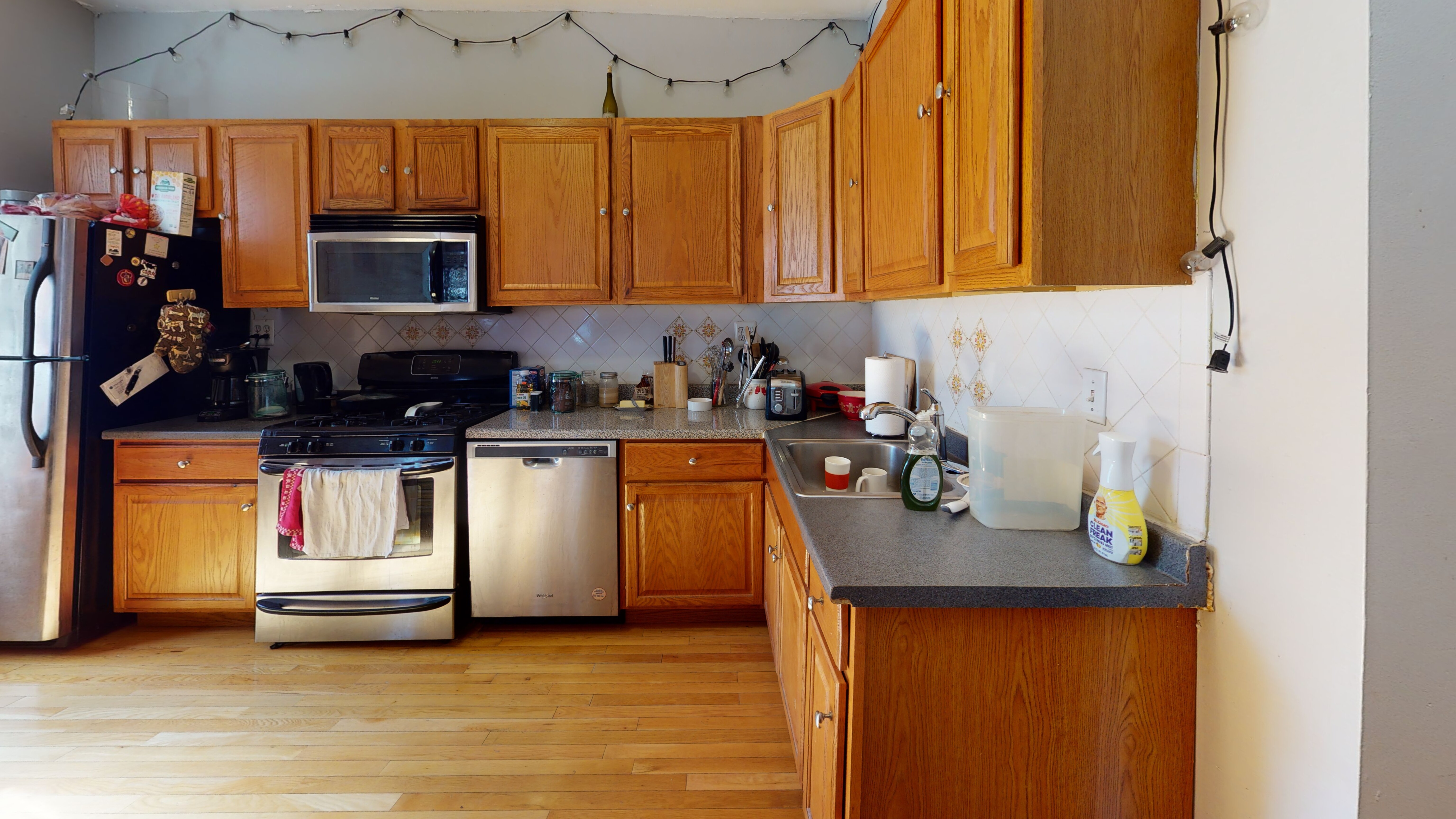 176 Hyde Park Ave, Jamaica Plain