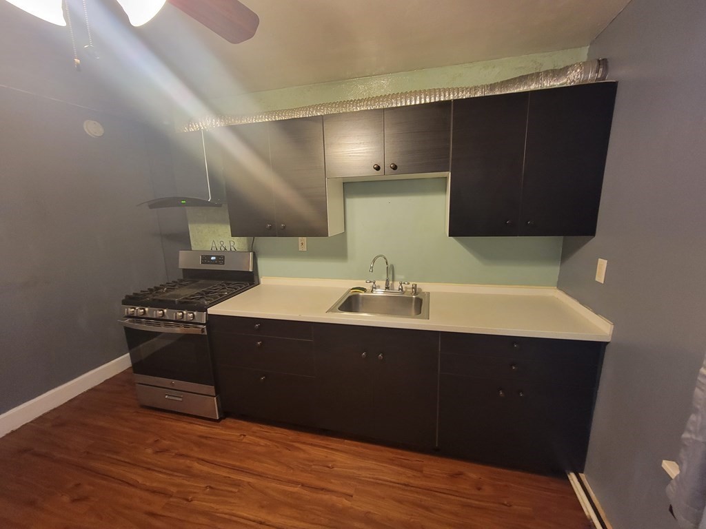 20 22 Holmes St, Malden