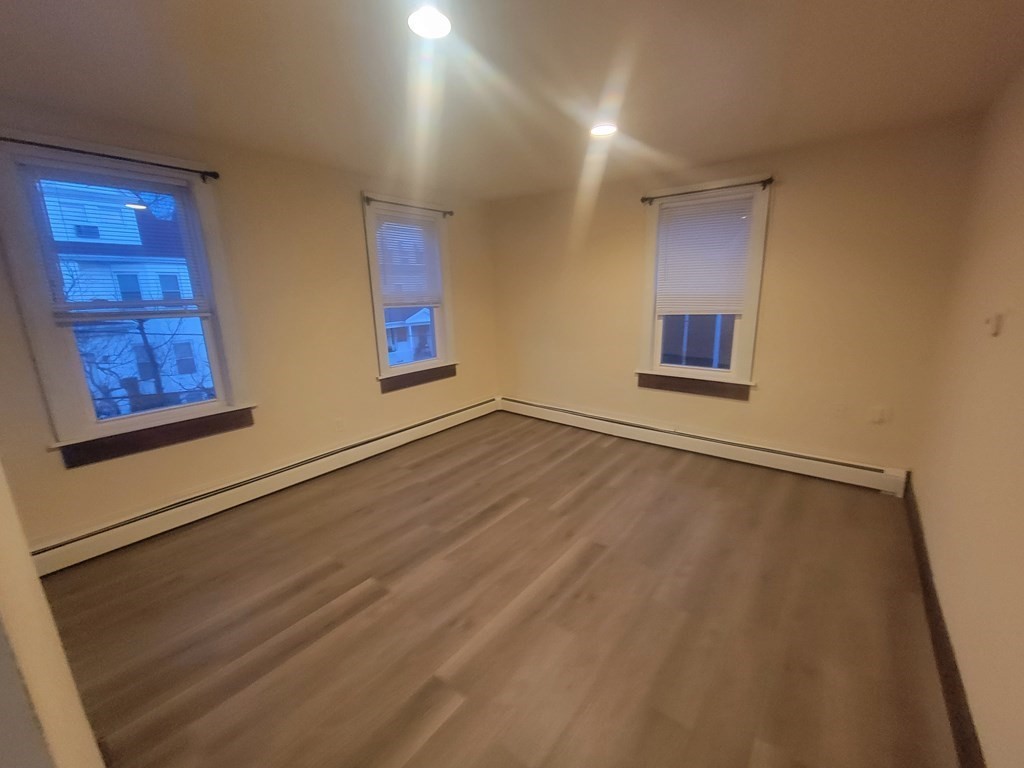 20 22 Holmes St, Malden