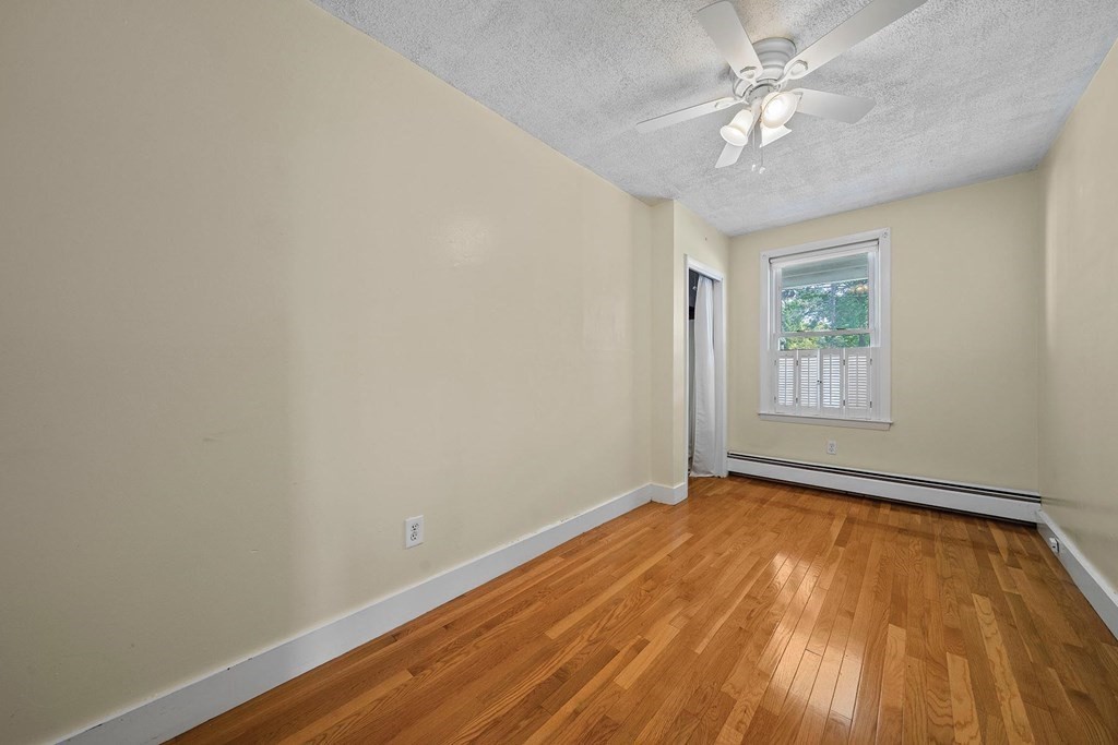 395 Lexington St, Newton