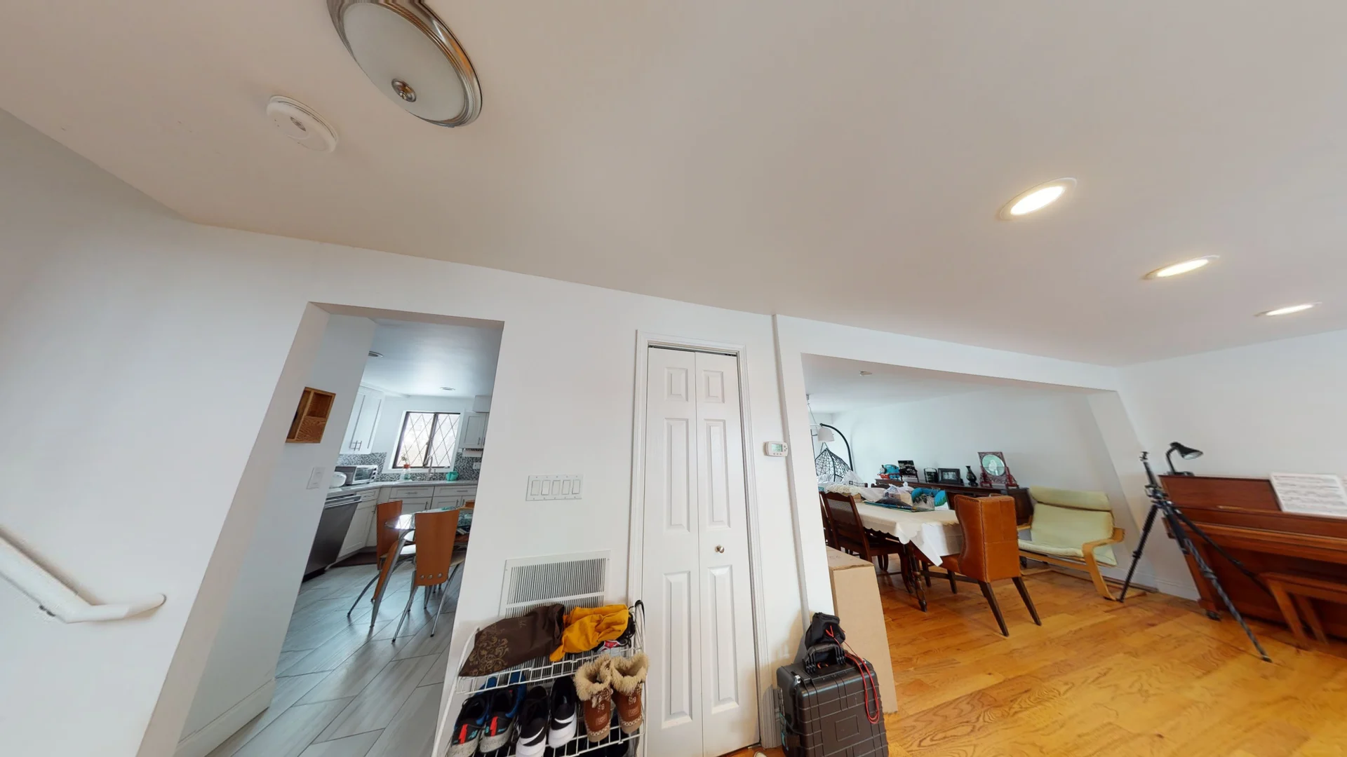 24 Broadlawn Park, Chestnut Hill (Newton)