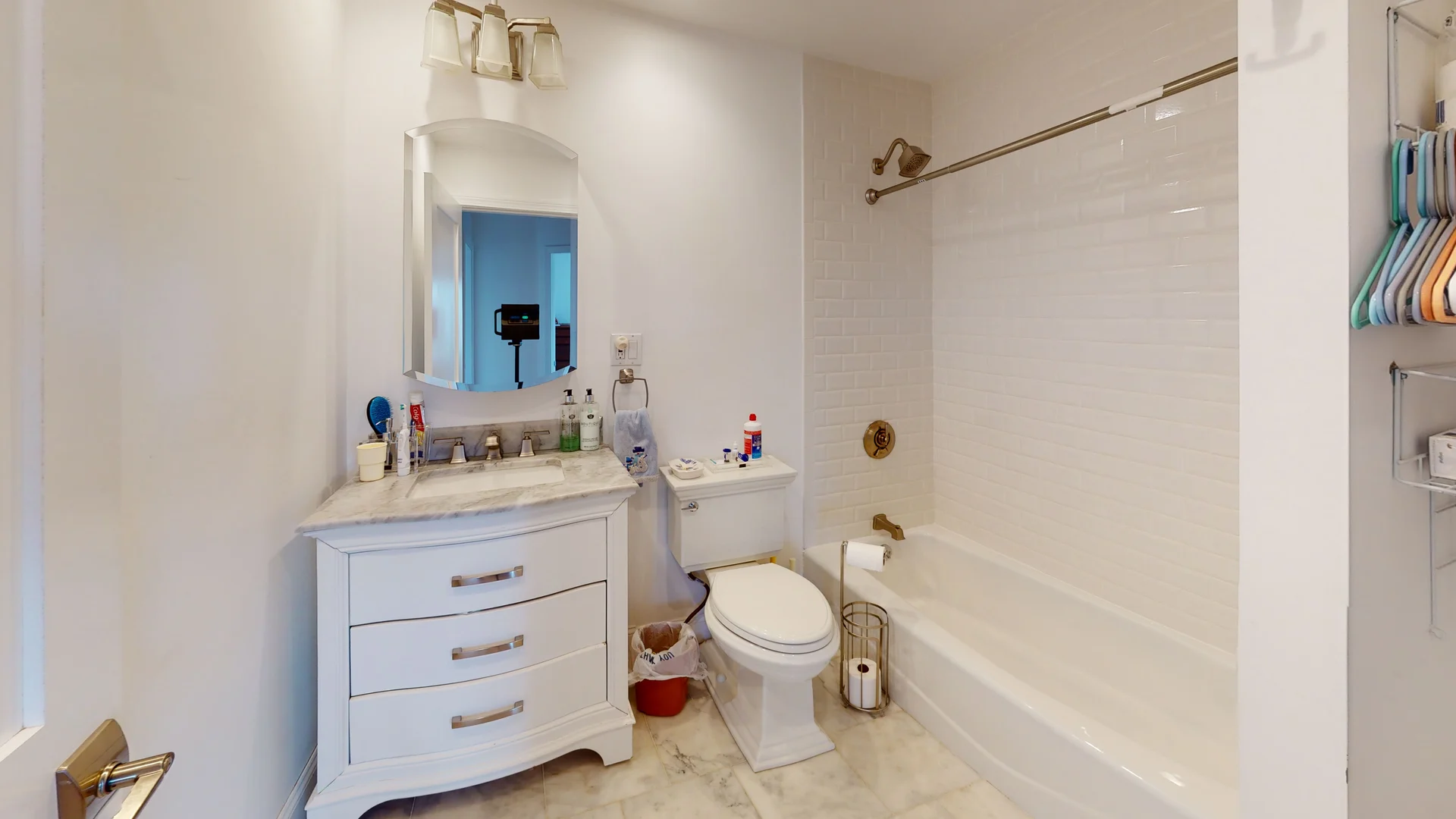 24 Broadlawn Park, Chestnut Hill (Newton)