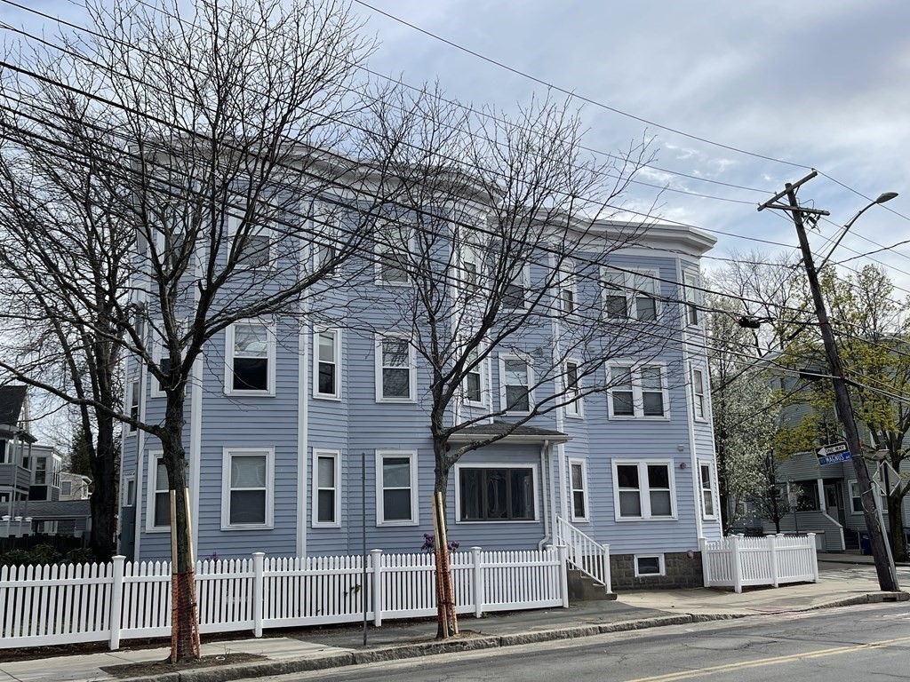 360 Washington St, Ward Two