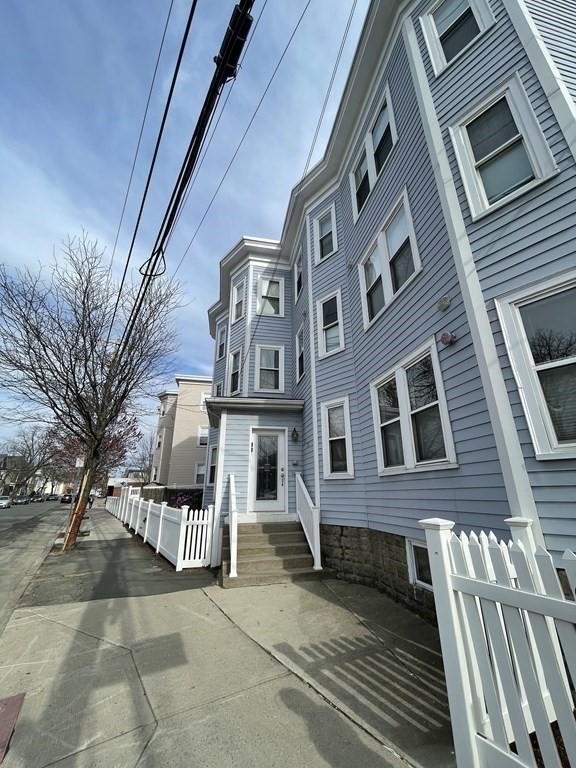 360 Washington St, Ward Two