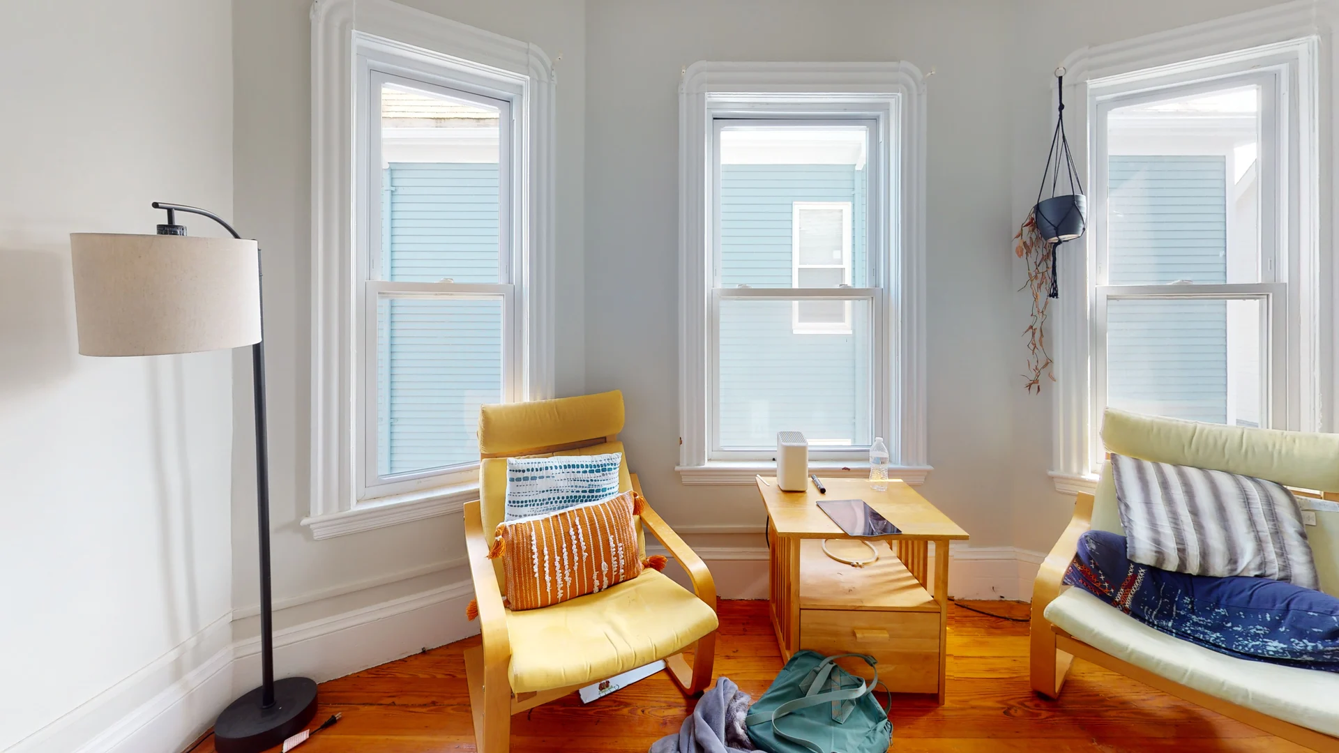 41 Charnwood Rd, Davis Square