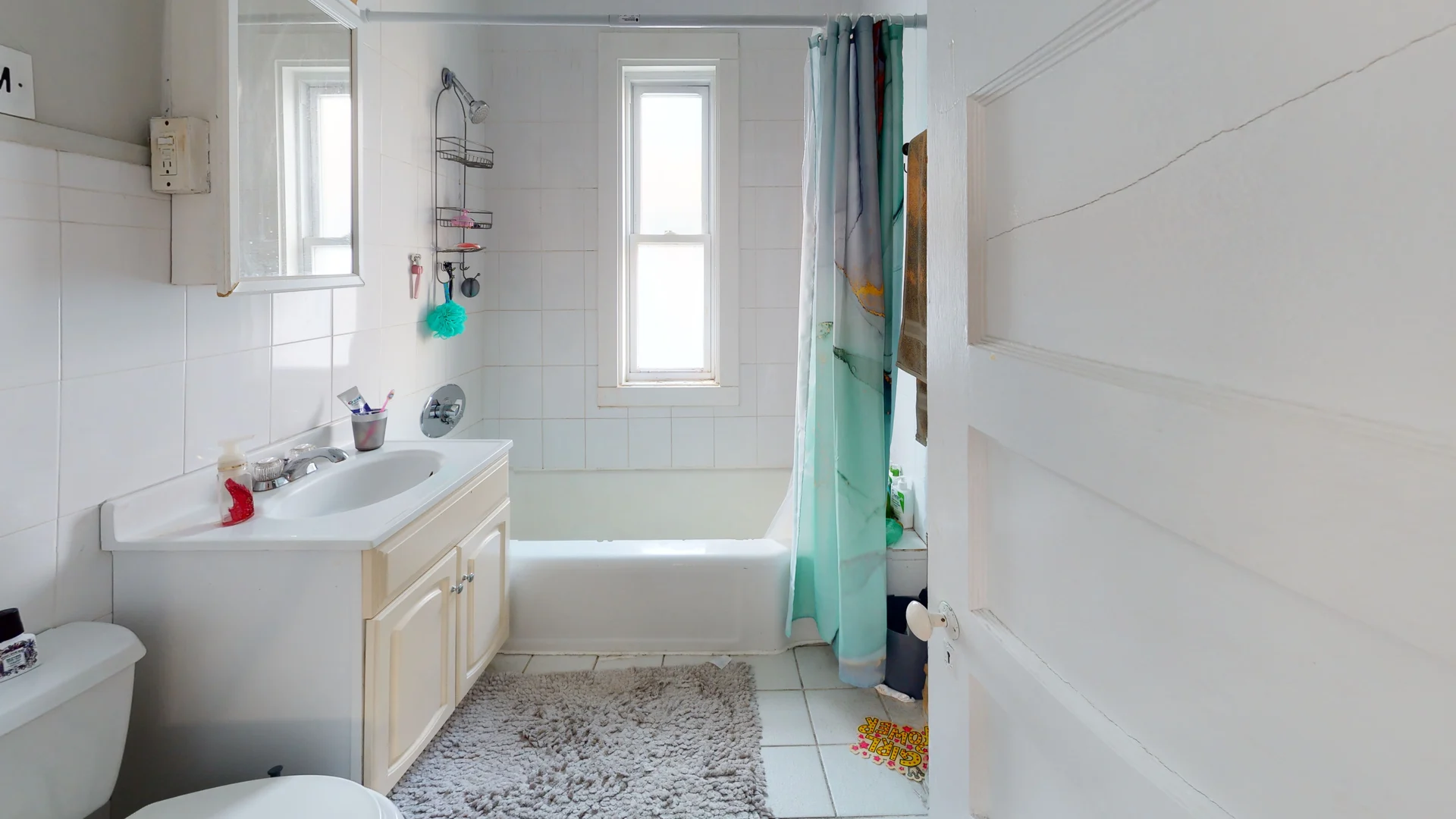 41 Charnwood Rd, Davis Square