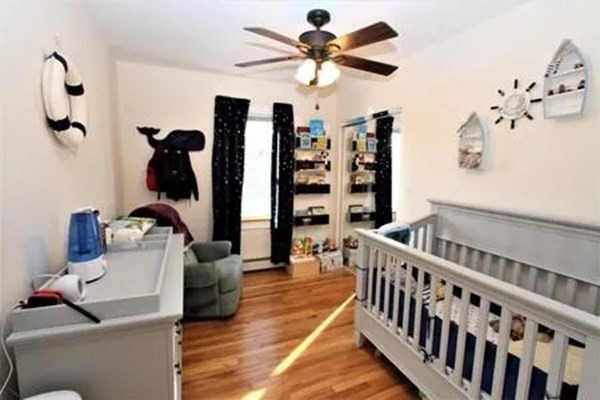 28 Cornwall St, Jamaica Plain