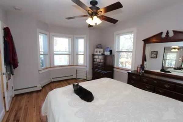 28 Cornwall St, Jamaica Plain