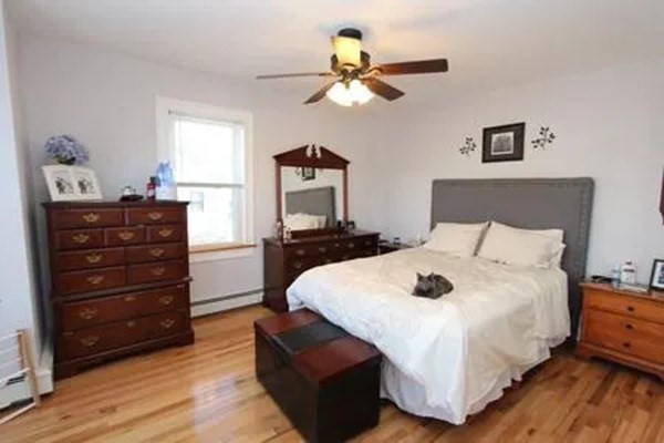 28 Cornwall St, Jamaica Plain