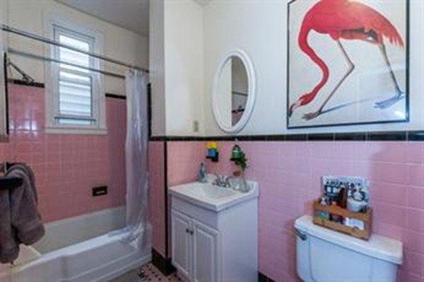 18 Ashley St, Jamaica Plain