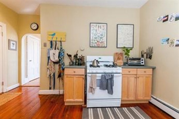 18 Ashley St, Jamaica Plain