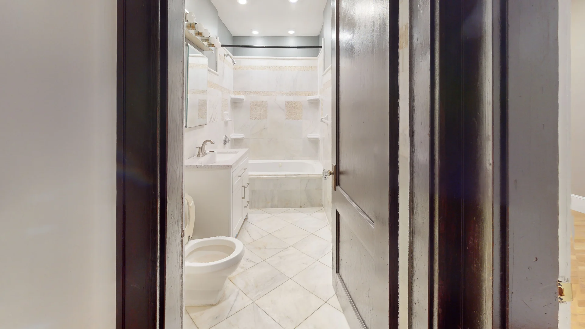 17-19 Moraine St, Jamaica Plain