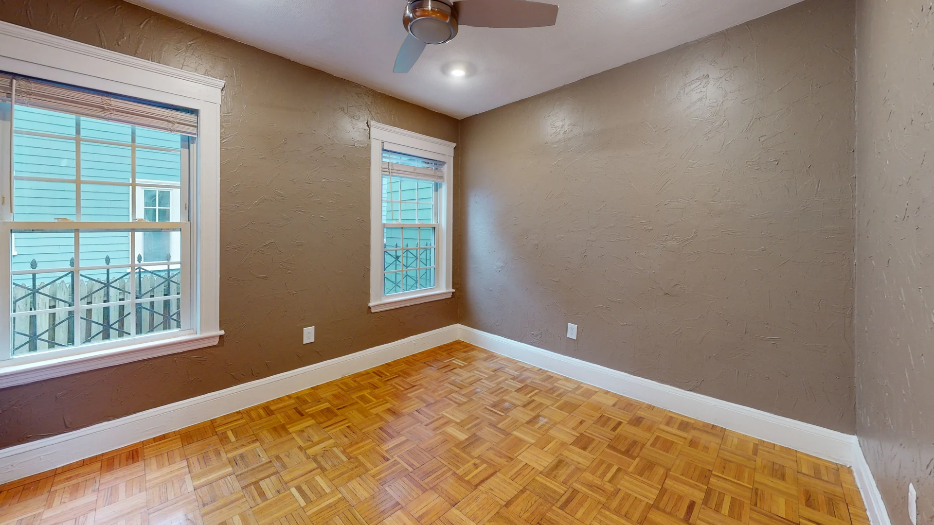 17-19 Moraine St, Jamaica Plain