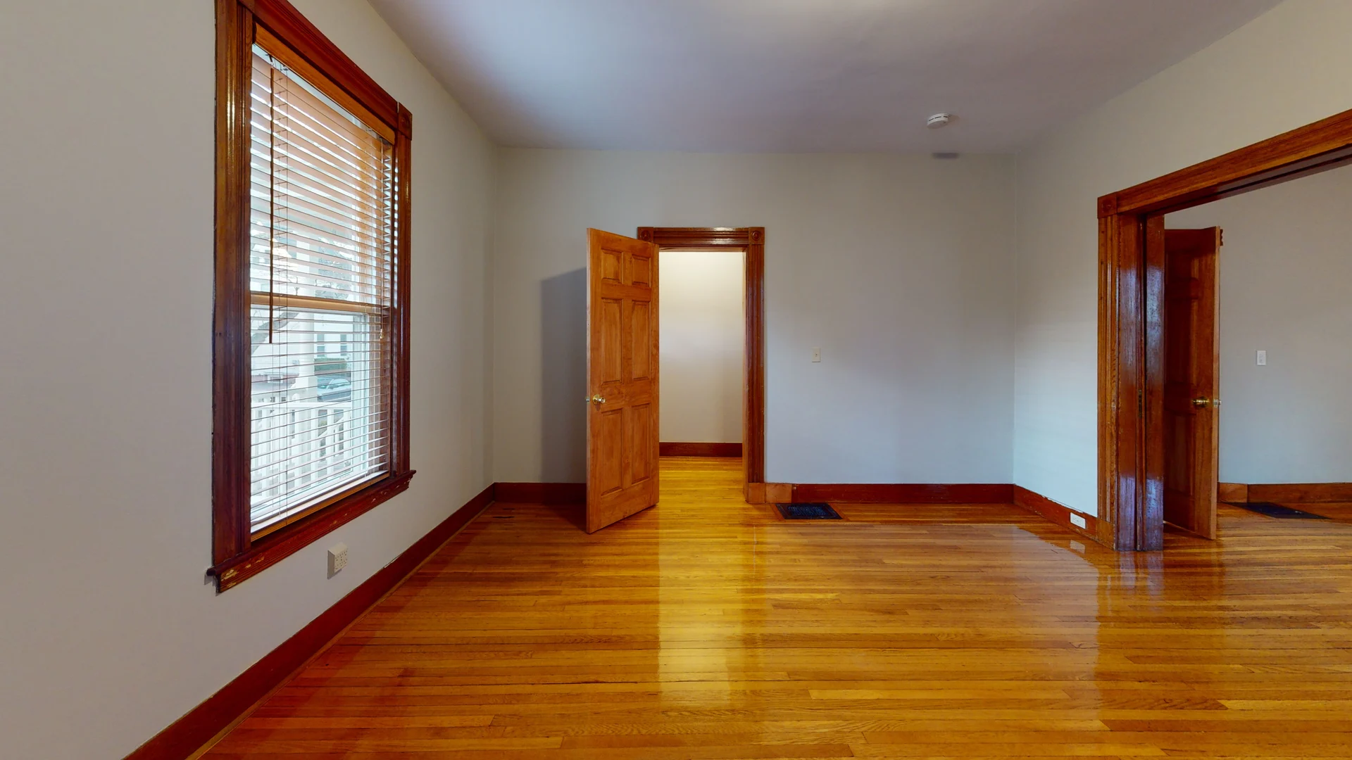 71 Chandler St, Tufts