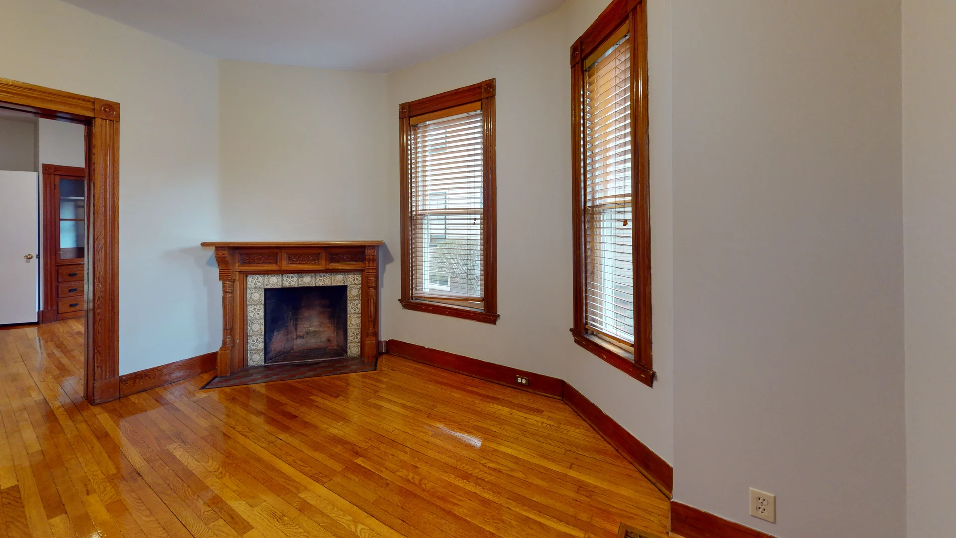 71 Chandler St, Tufts